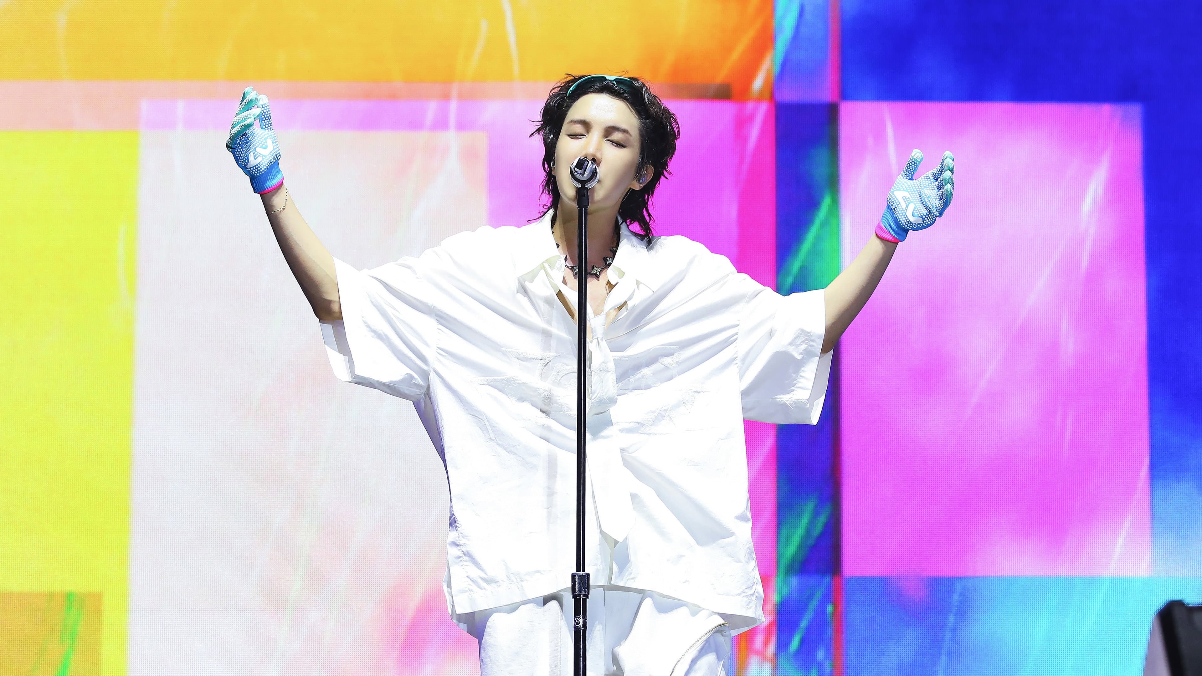 j-hope IN THE BOX - immagine