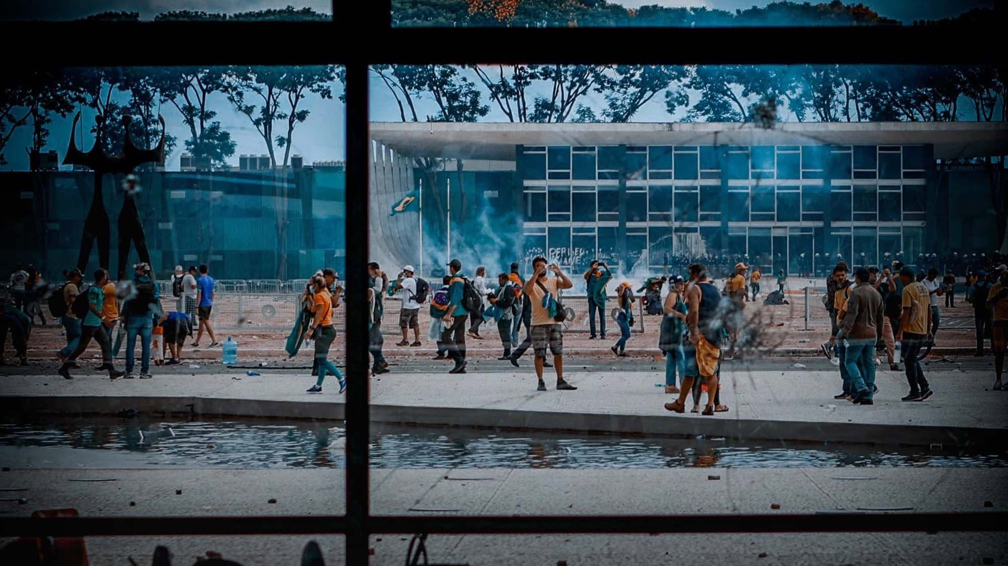 8/1 – A Democracia Resiste - immagine