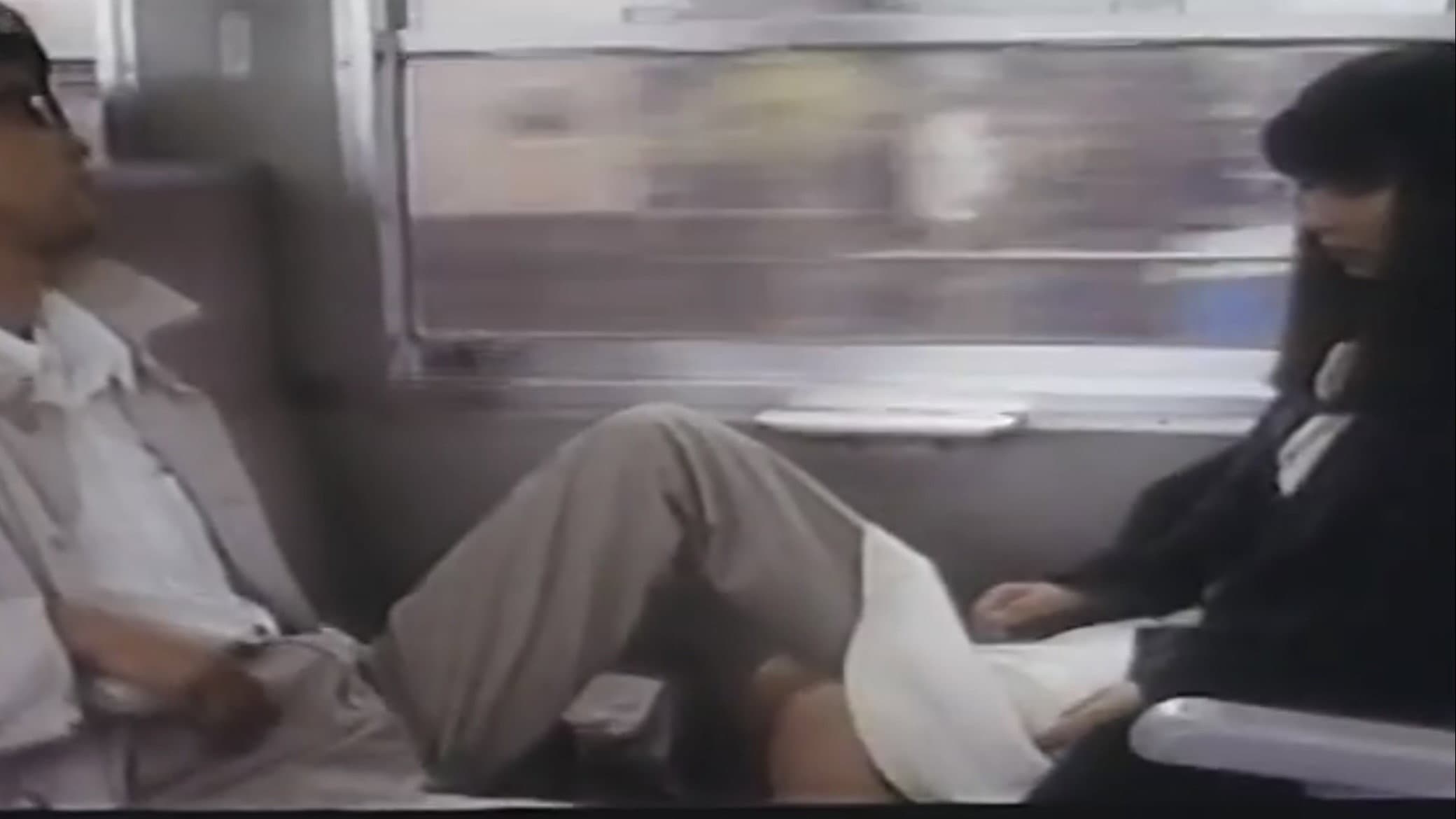 痴漢電車 いけない妻たち - immagine