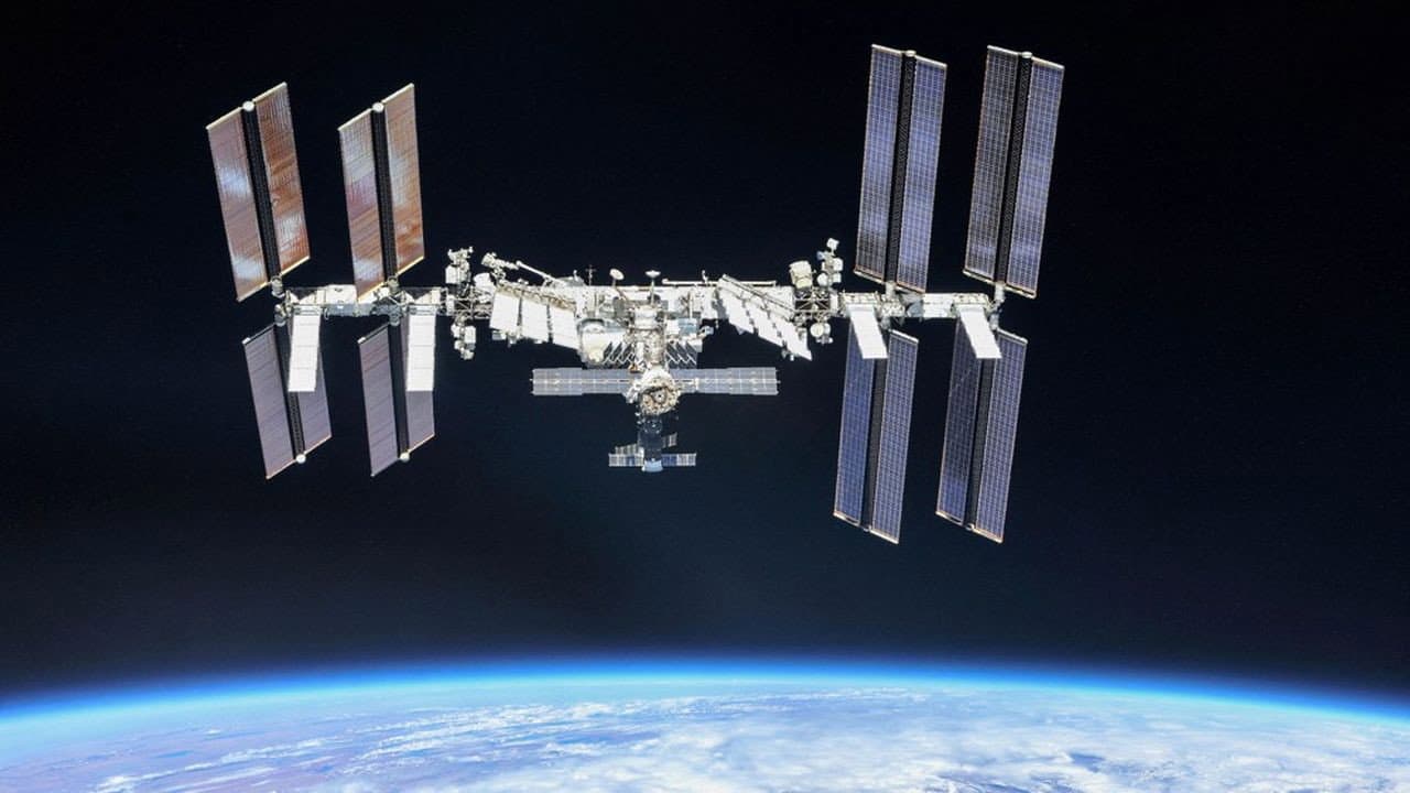 Inside The Space Station - immagine