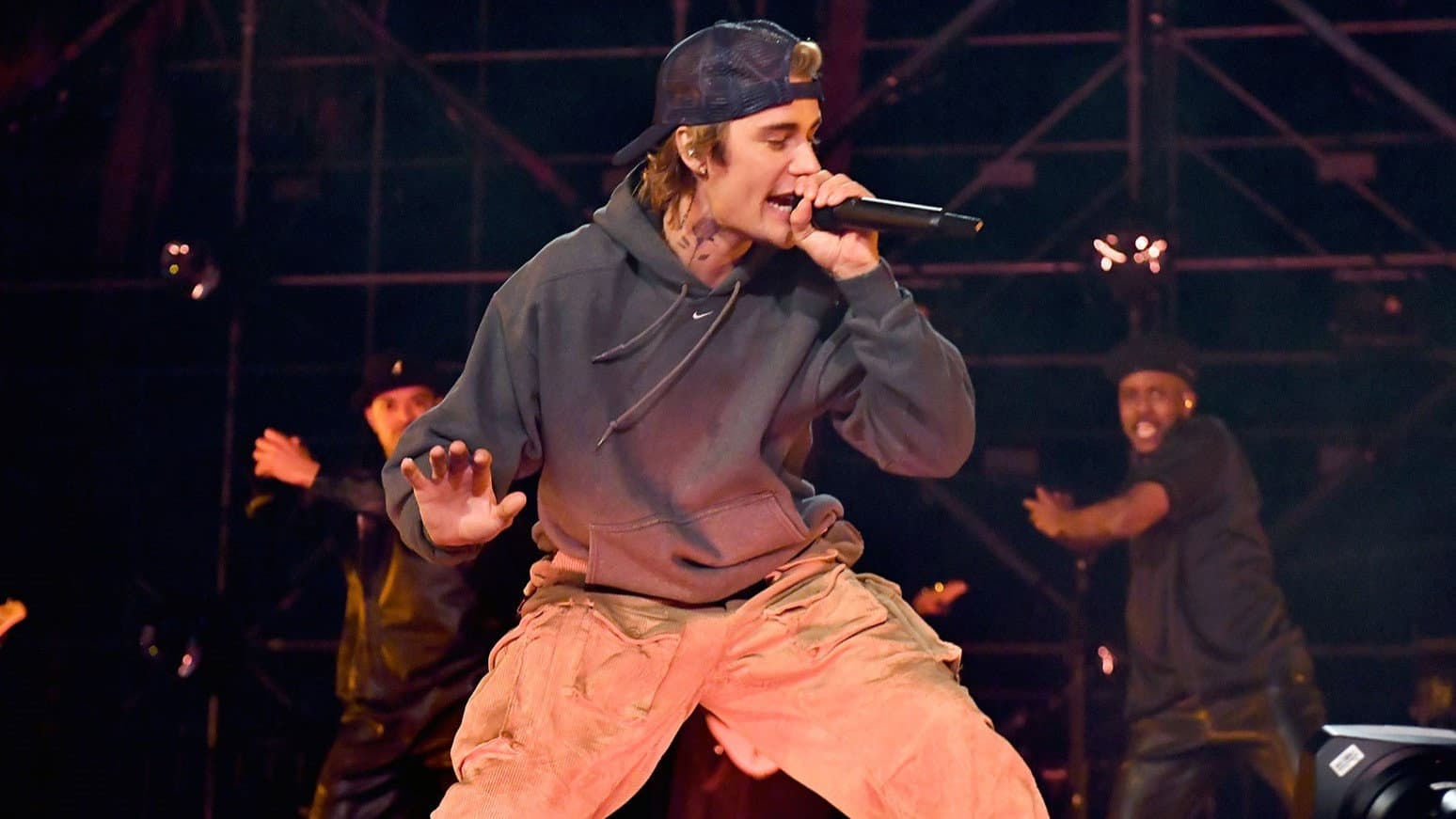 NYE Live With Justin Bieber - immagine
