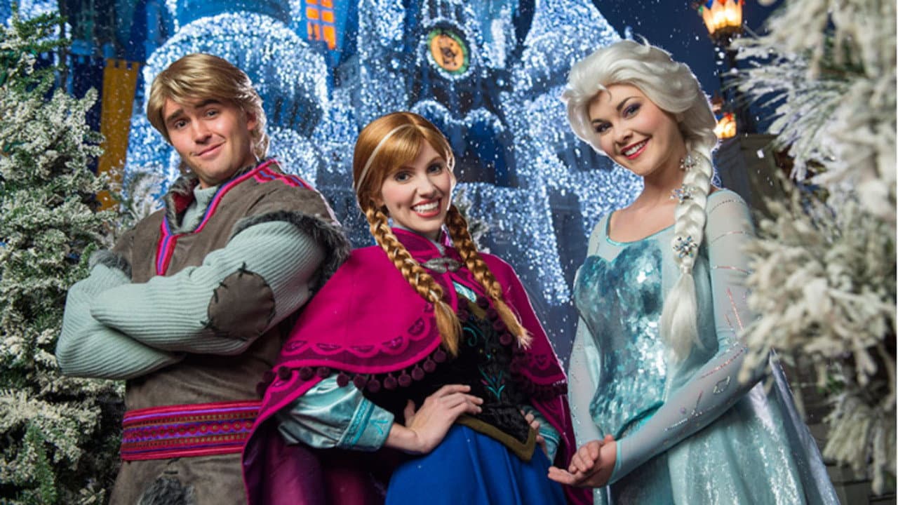 Disney Parks Frozen Christmas Celebration - immagine