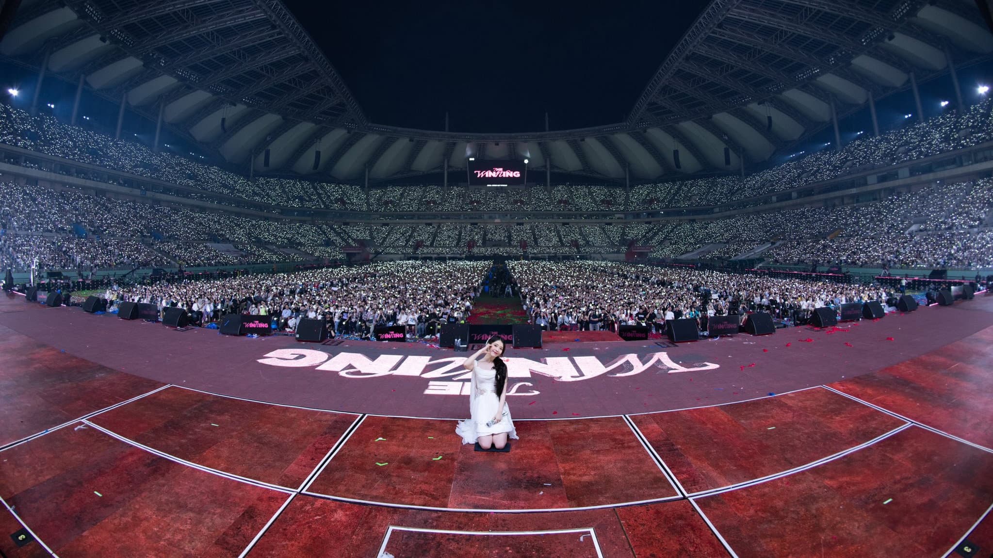 IU [HEREH] WORLD TOUR ENCORE : THE WINNING - immagine