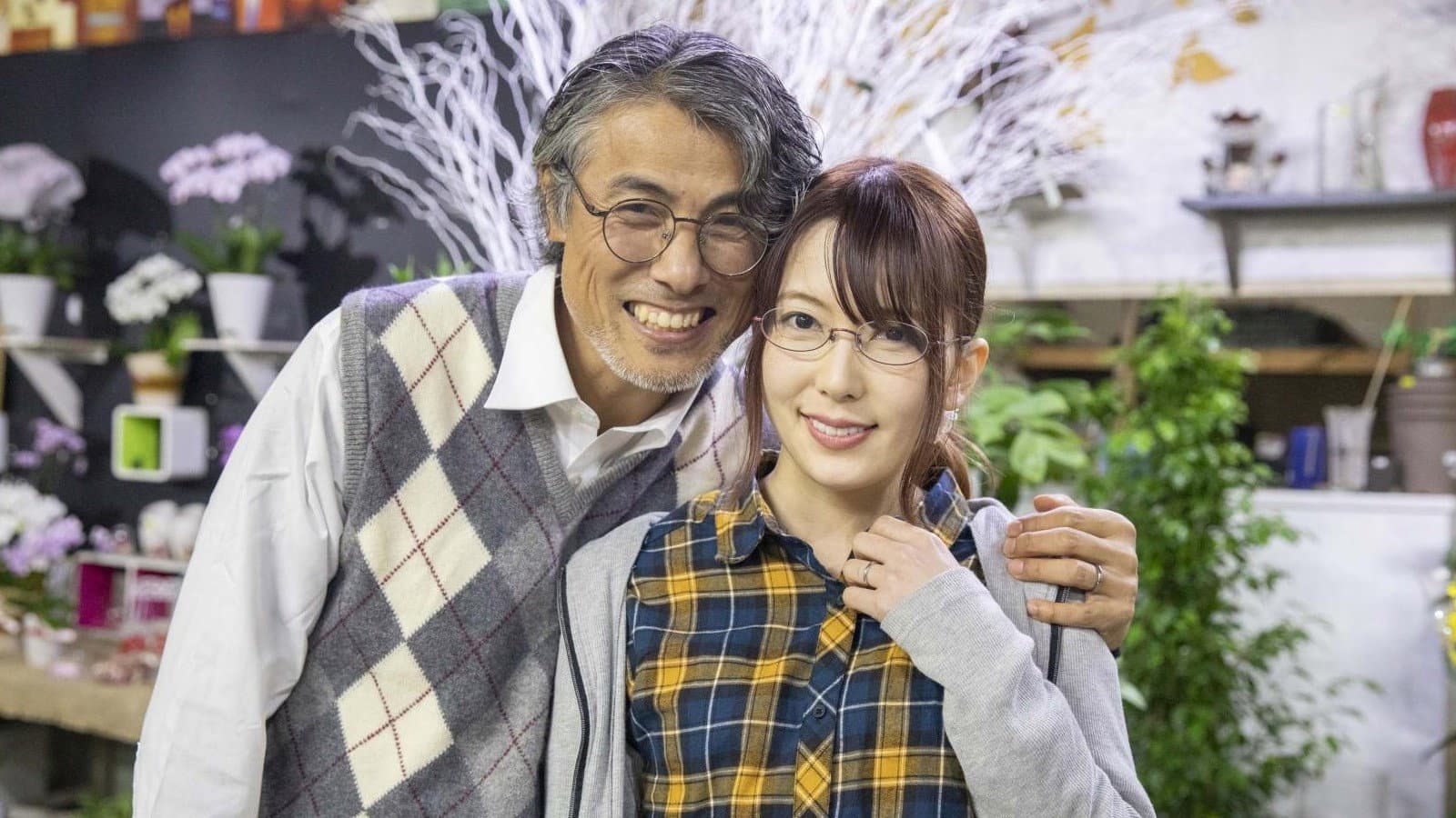 花咲く部屋、昼下がりの蕾 - immagine