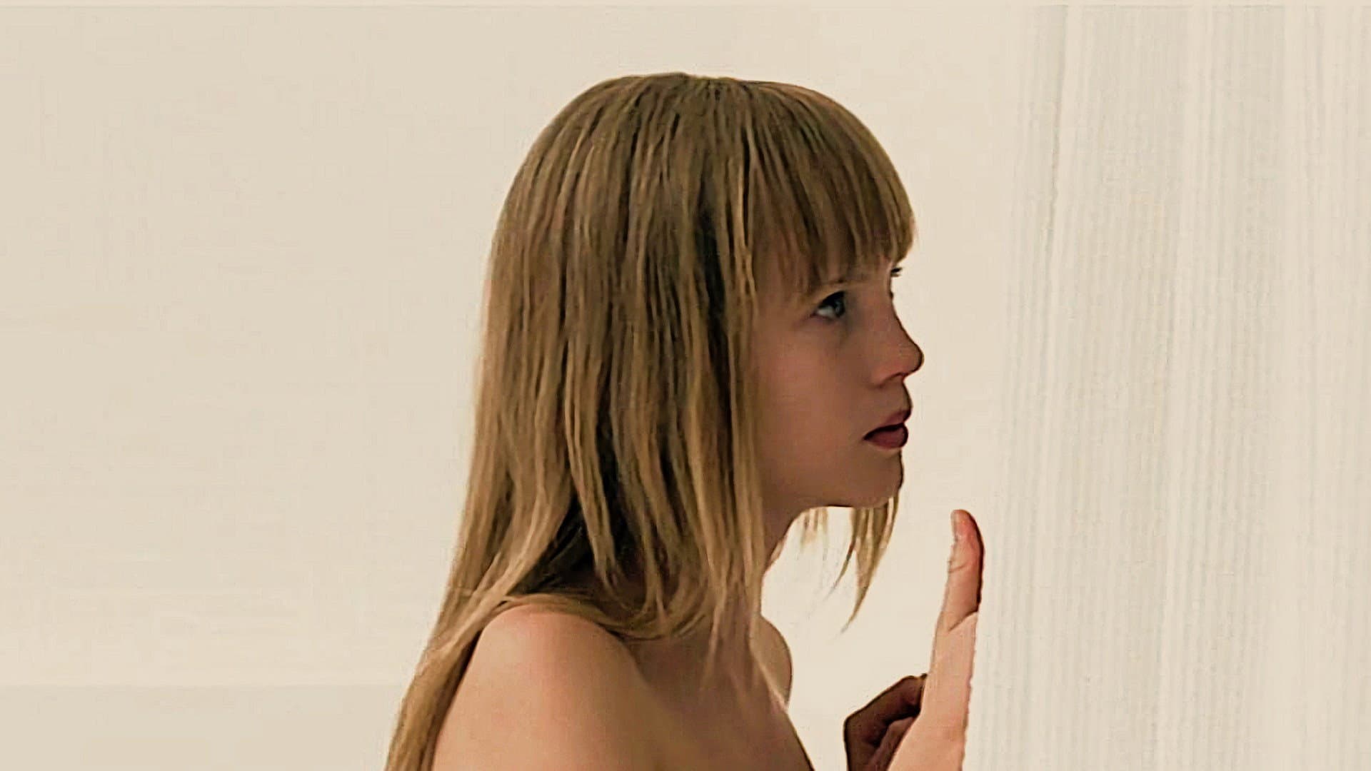 Stratosphere Girl - immagine