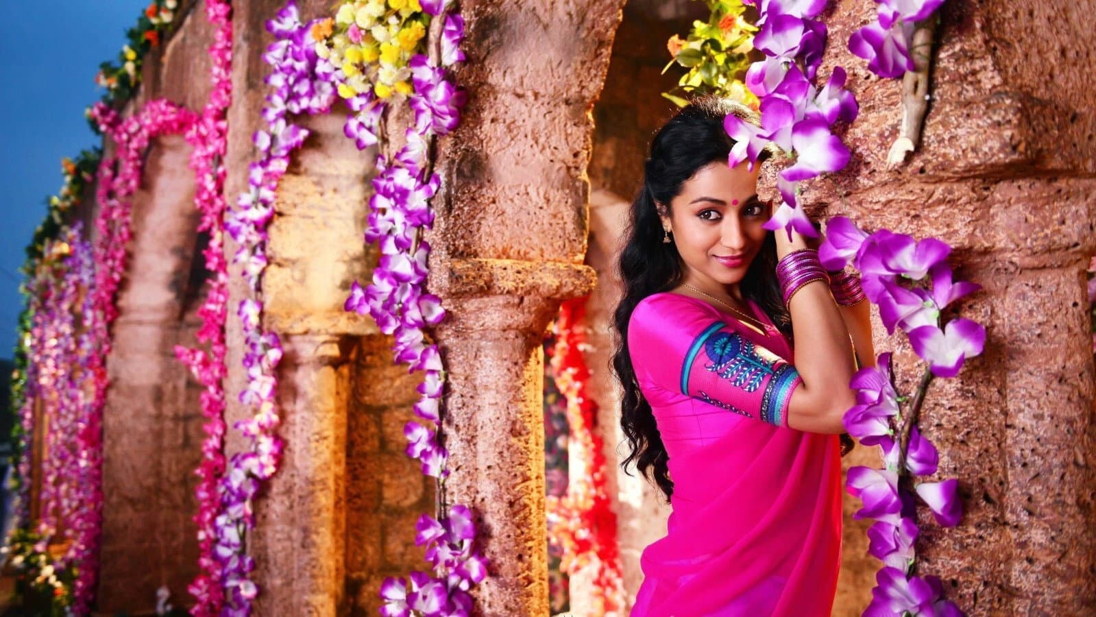நாயகி - immagine