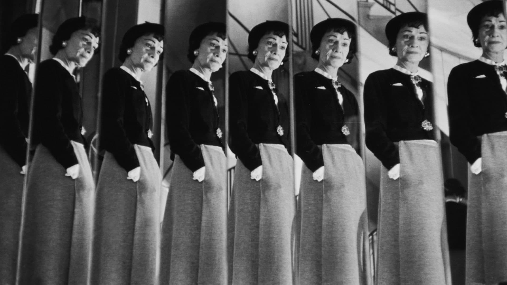 Coco Chanel Unbuttoned - immagine
