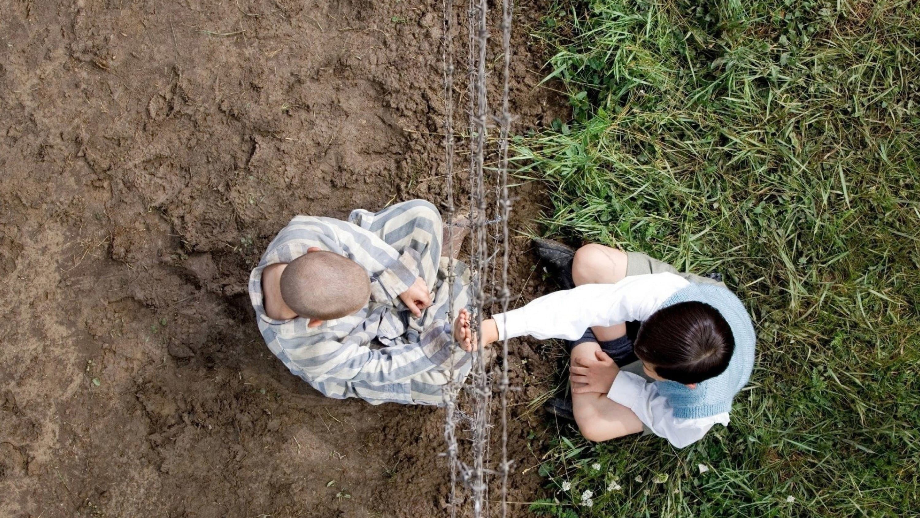 Il bambino con il pigiama a righe - immagine
