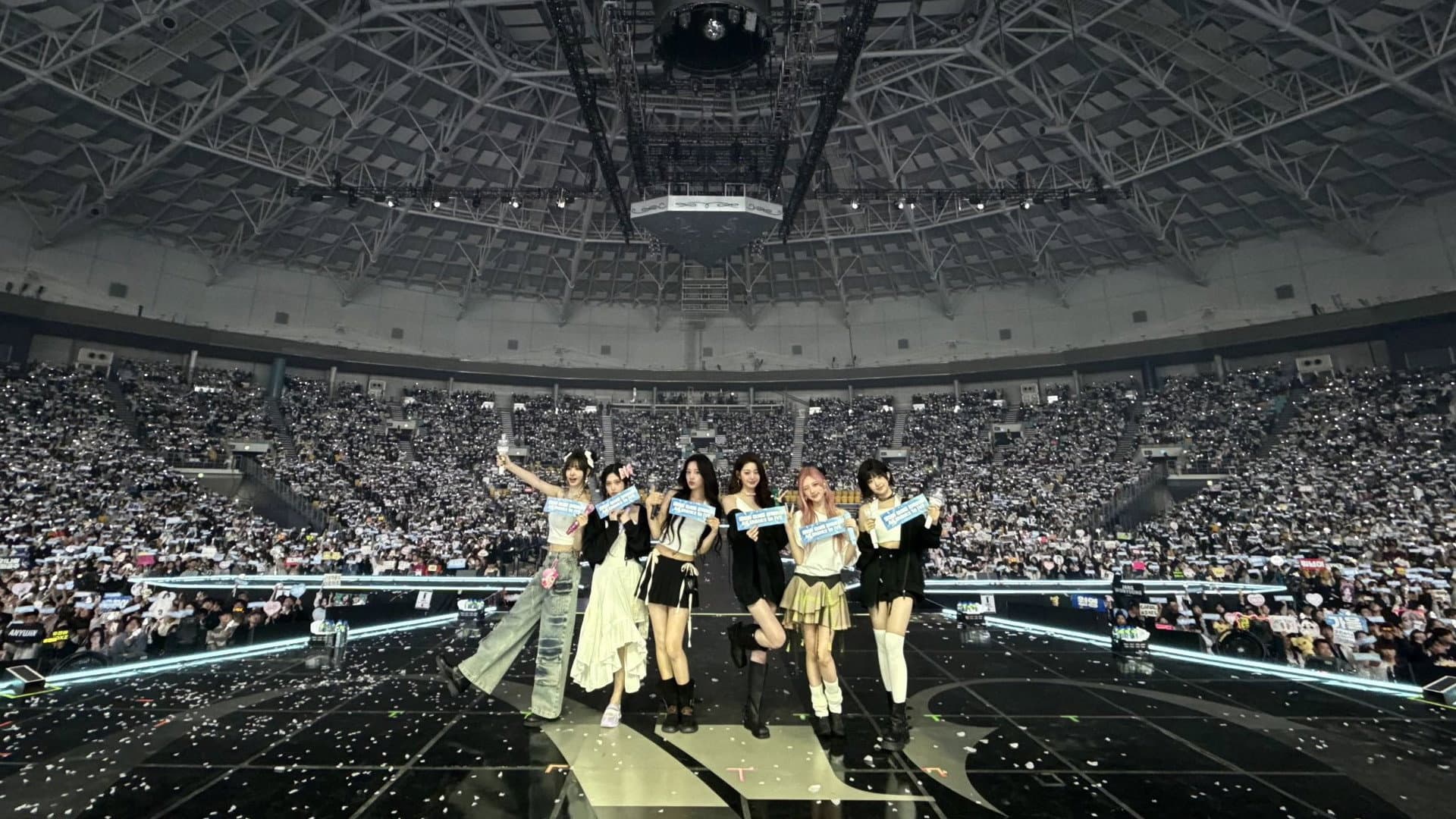 IVE 世界巡回演唱会 'SHOW WHAT I AM' 首尔站 - DAY 3 - immagine