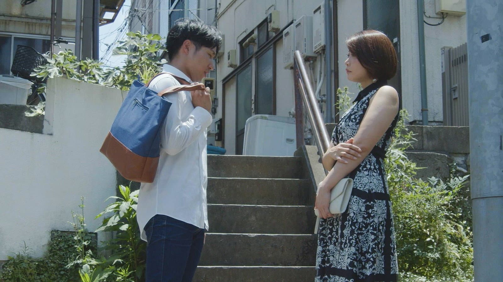 人妻の指運動 濃厚お胸体験 - immagine
