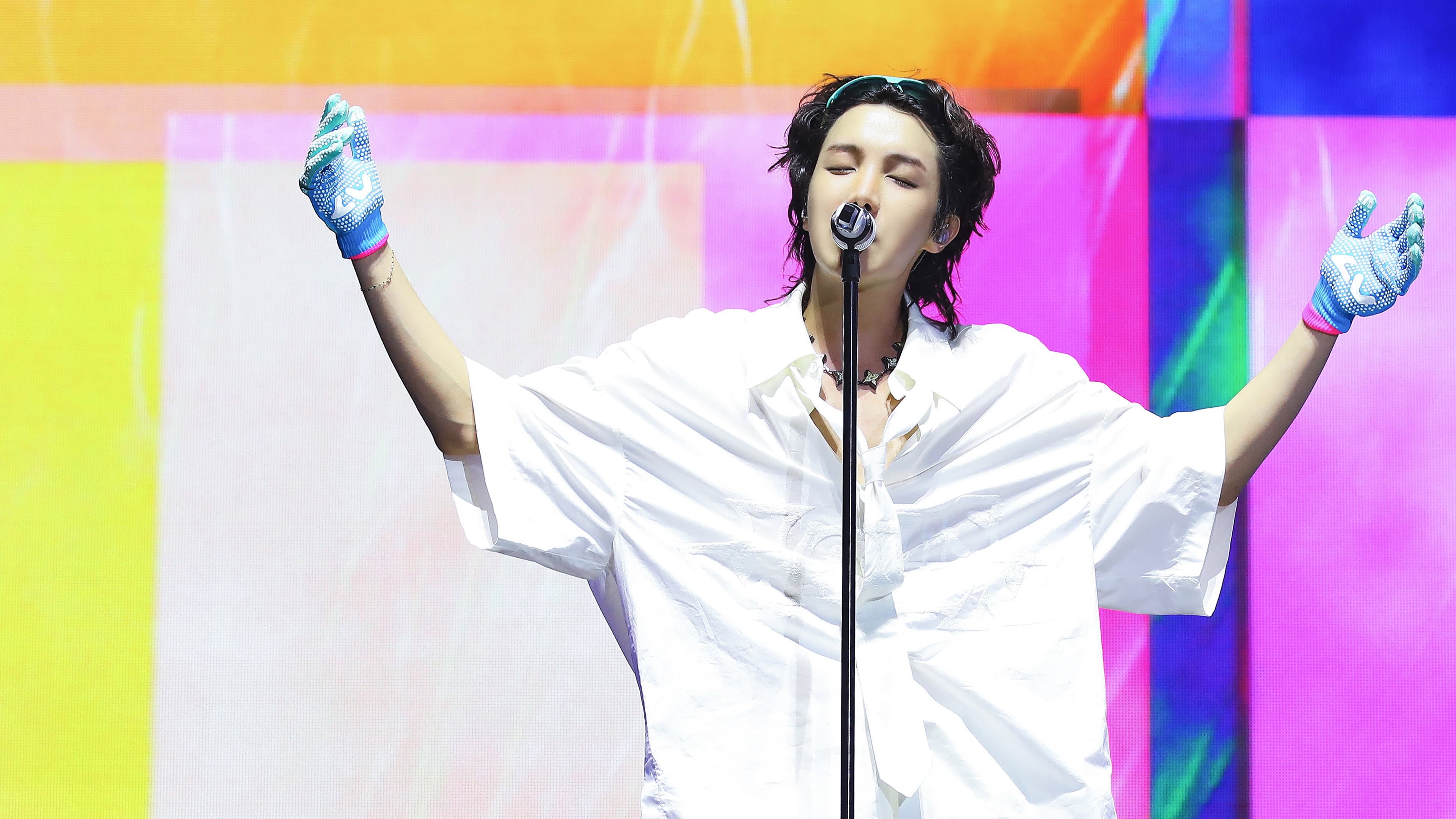 j-hope IN THE BOX - immagine