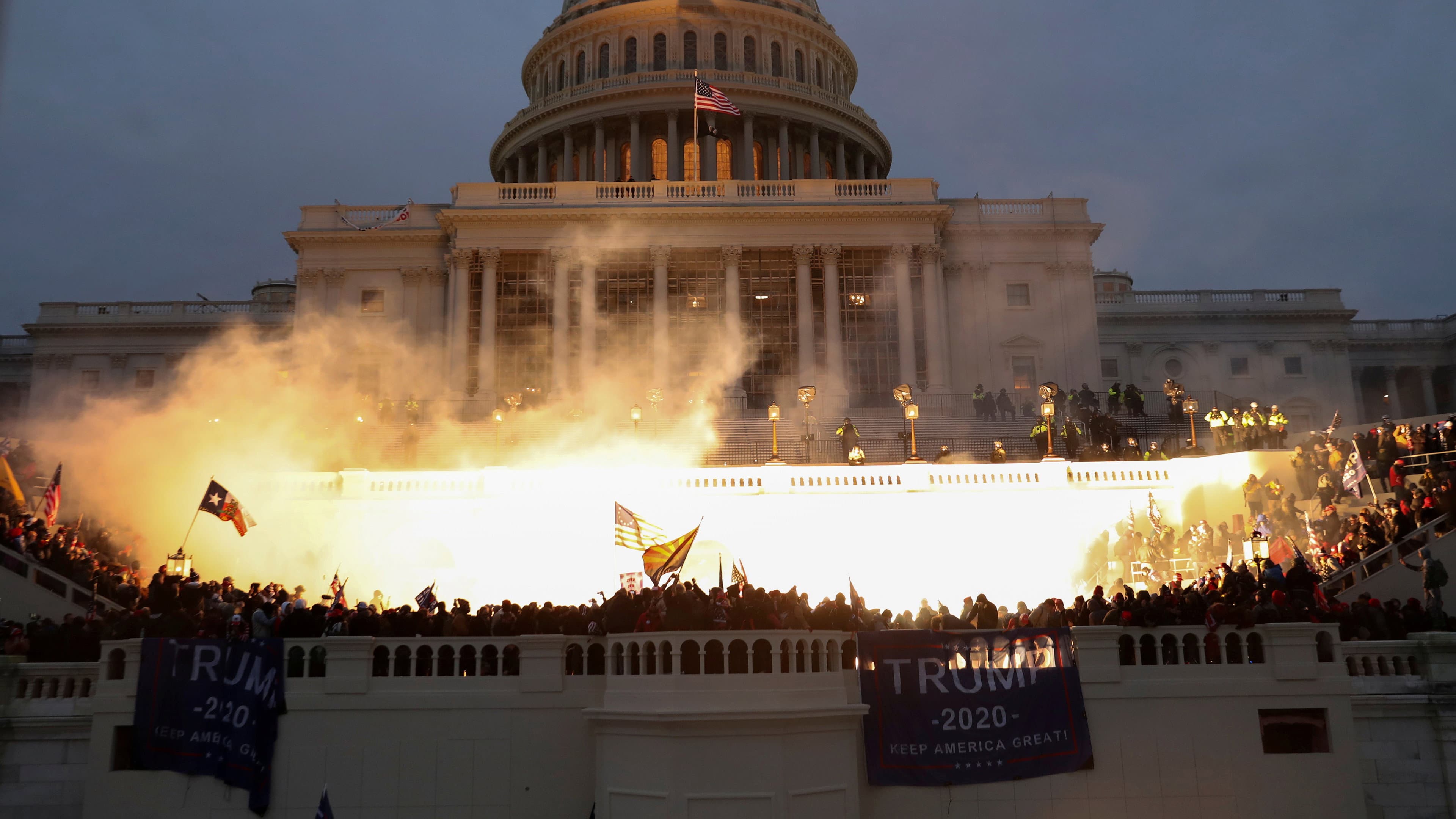 Four Hours at the Capitol - immagine