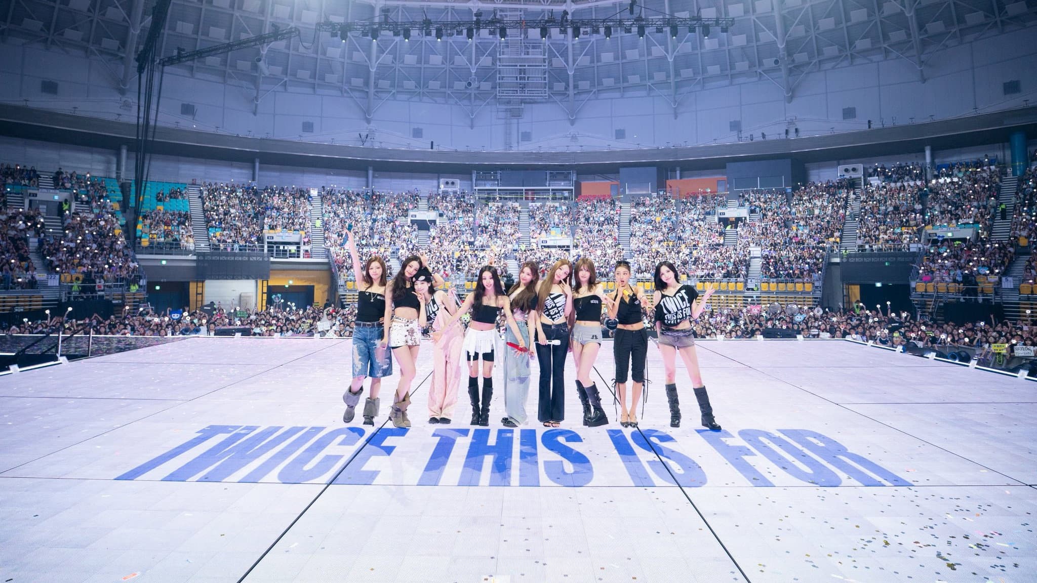 TWICE 〈THIS IS FOR〉 WORLD TOUR FINALE in SEOUL - immagine