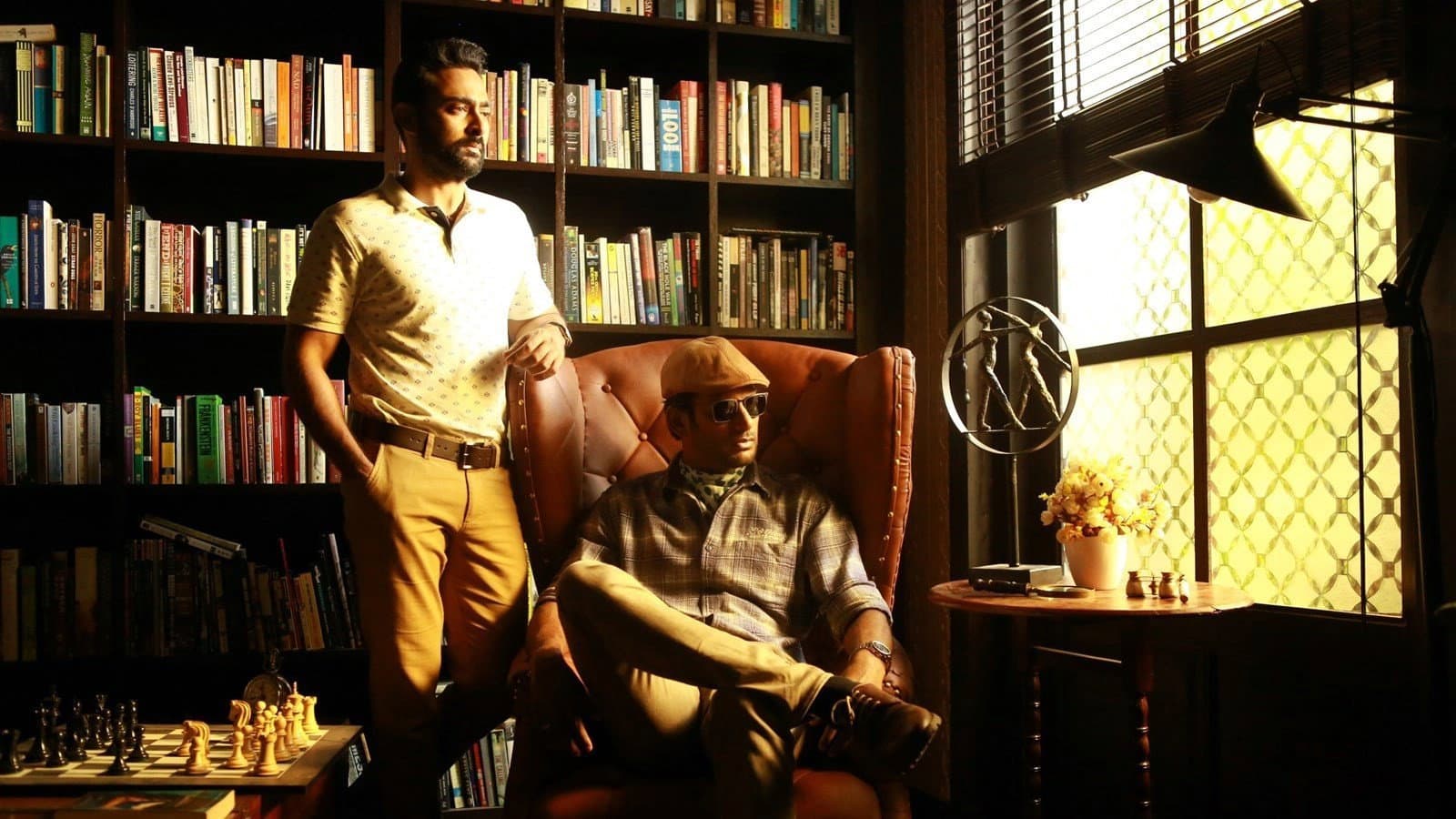 Thupparivaalan - immagine