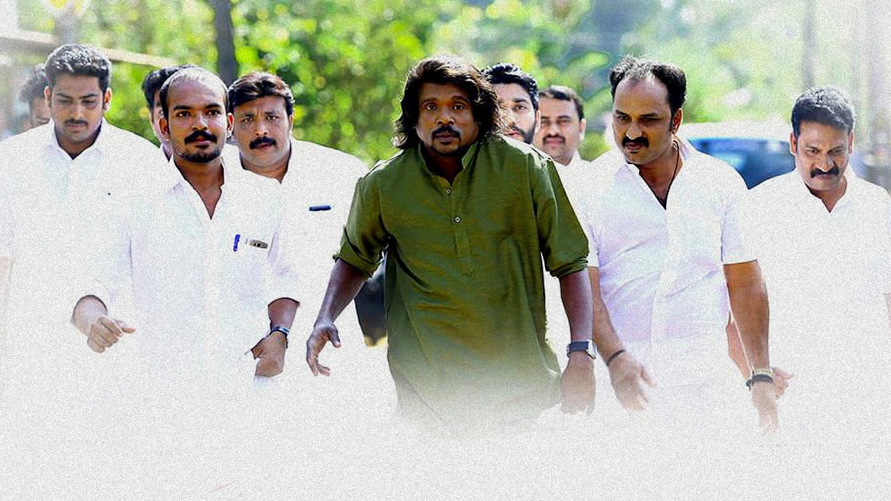 അങ്ങനെ തന്നെ നേതാവേ അഞ്ചട്ടെണ്ണം പിന്നാലെ - immagine