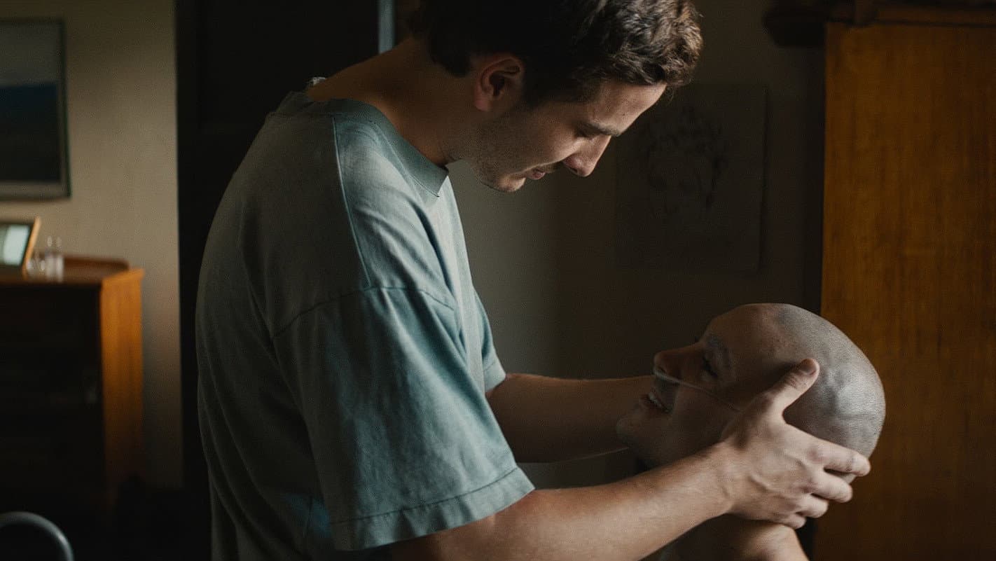 Holding the Man - immagine