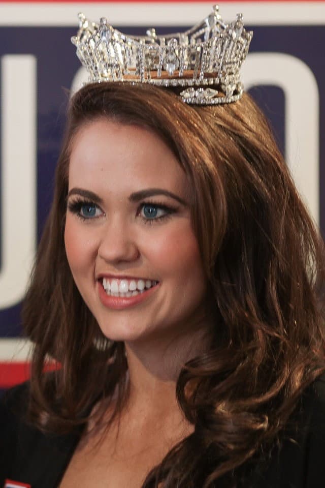 Cara Mund