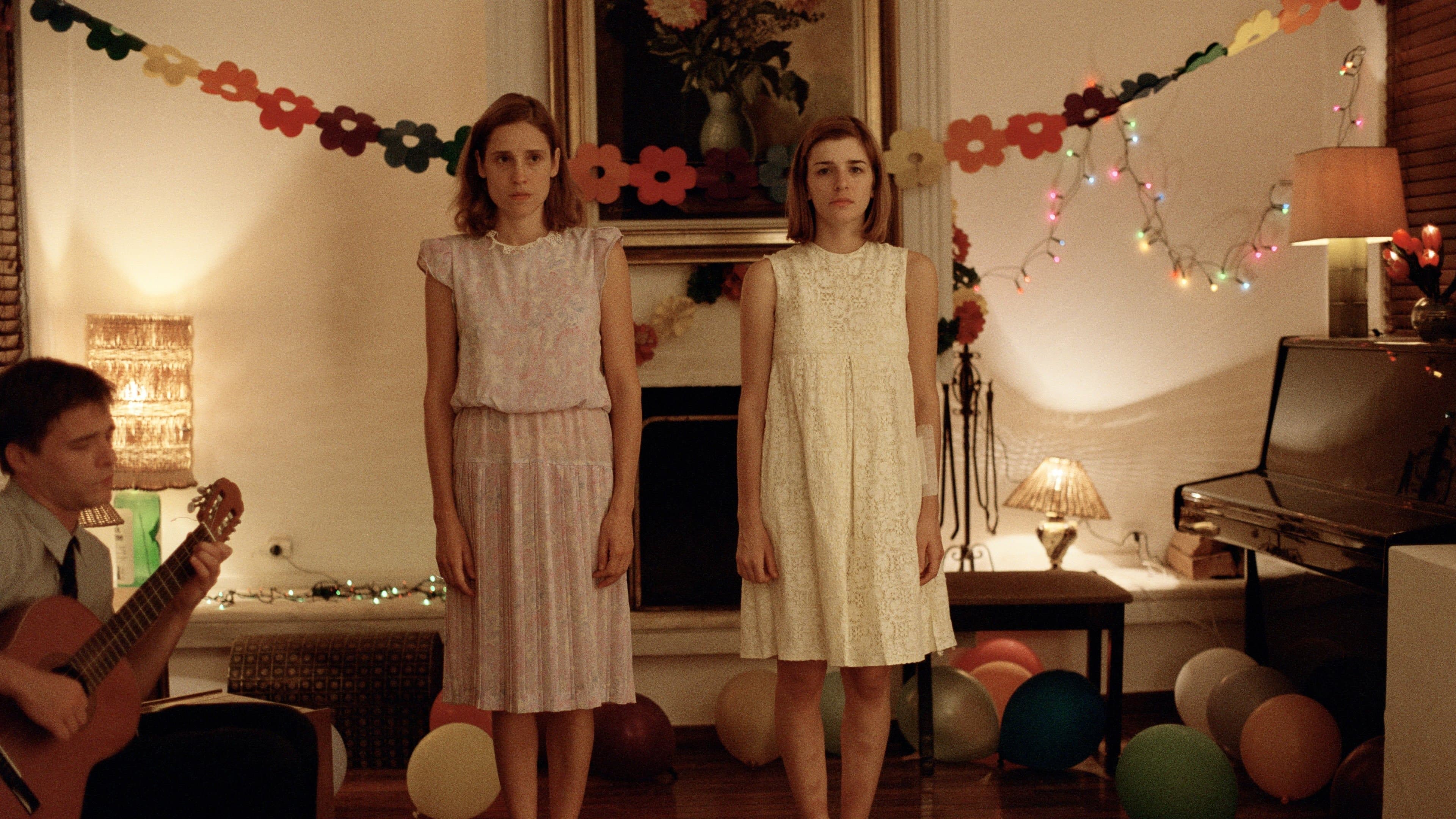 Dogtooth - immagine