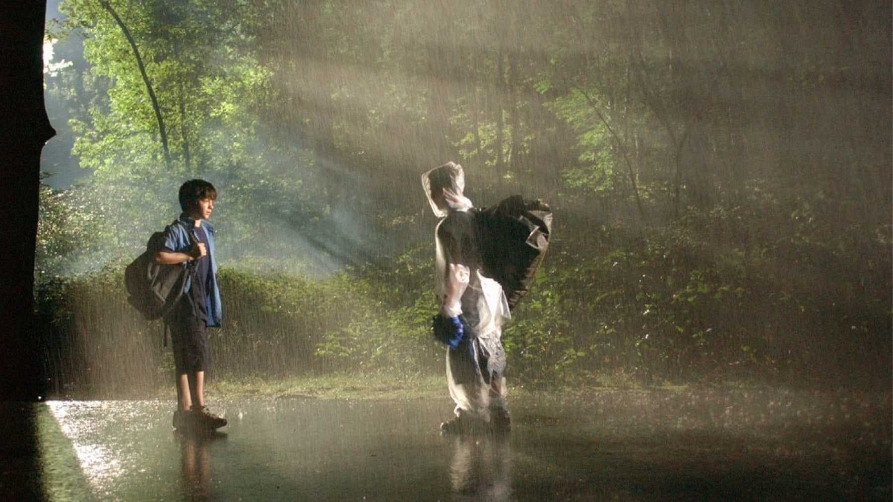 12 and Holding - immagine