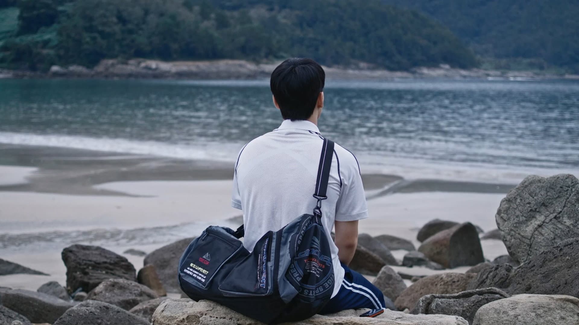 보이 인 더 풀 - immagine