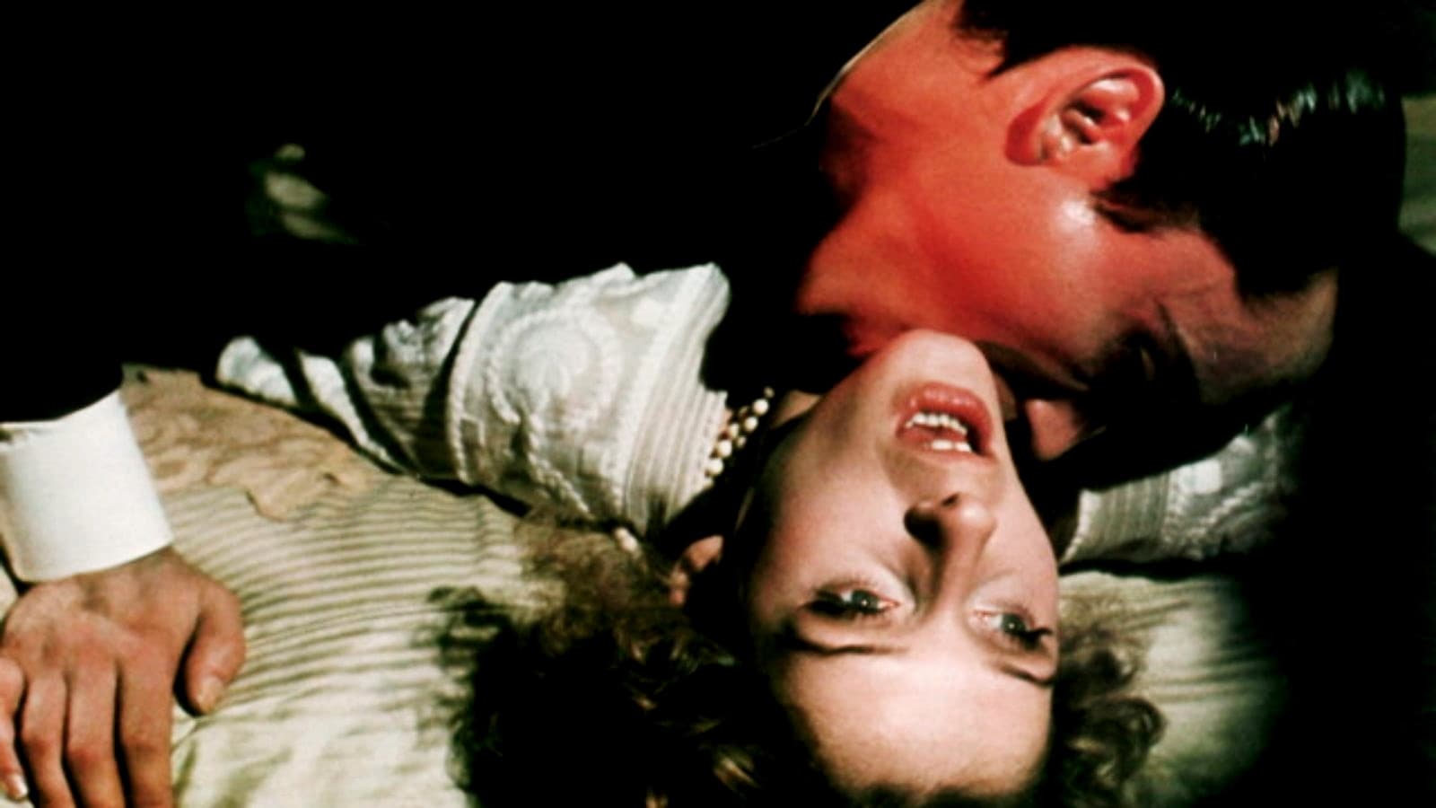 Dracula cerca sangue di vergine... e morì di sete!!! - immagine
