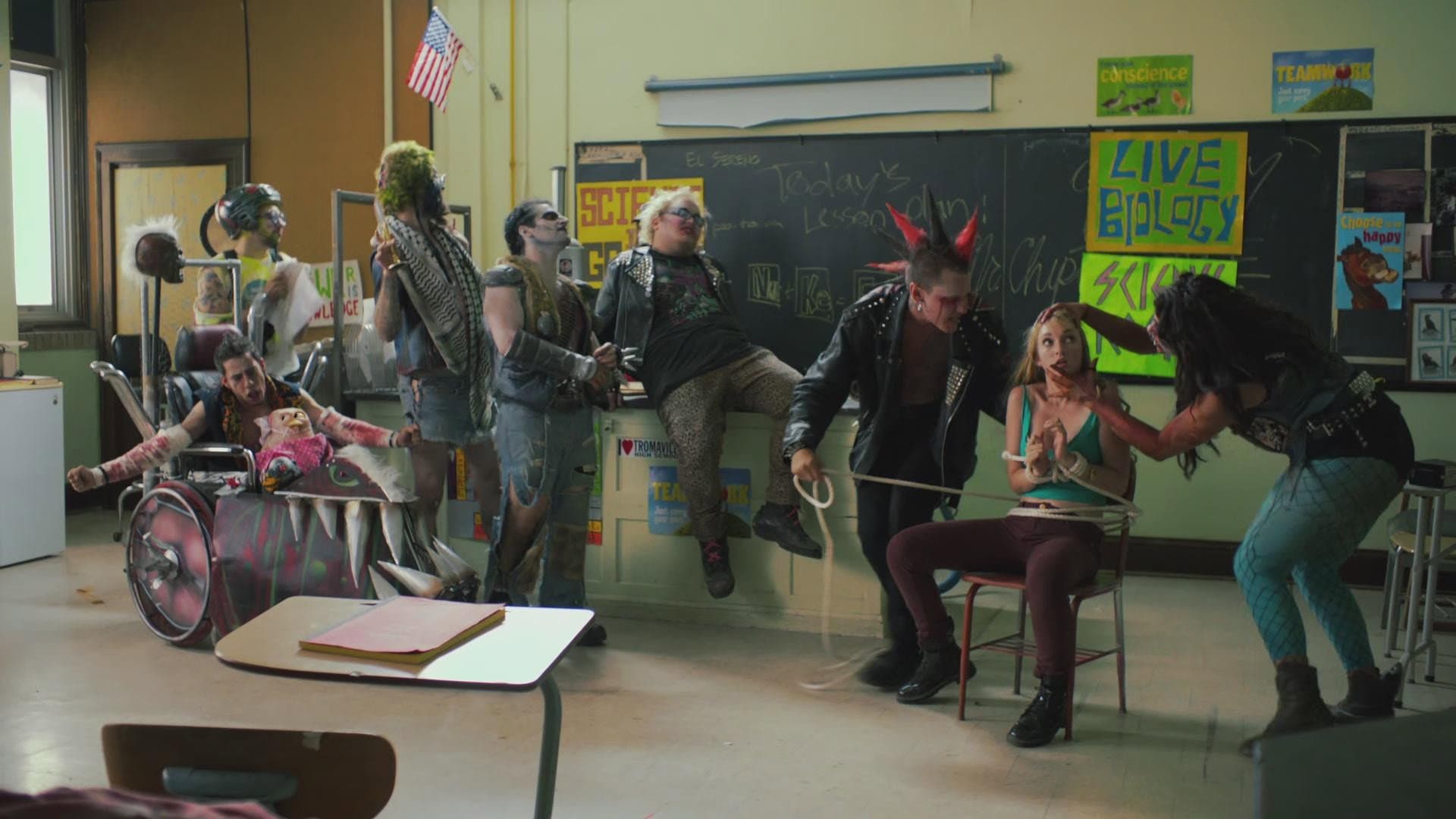 Return to... Return to Nuke 'Em High aka Vol. 2 - immagine
