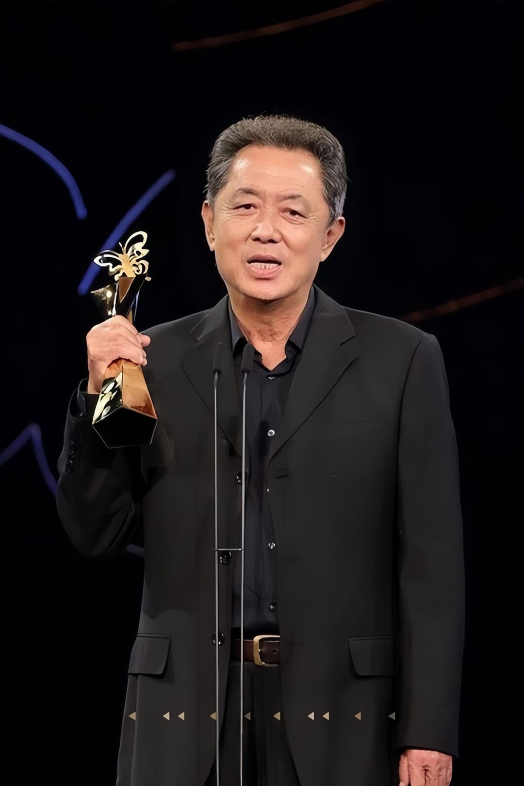 朱延平