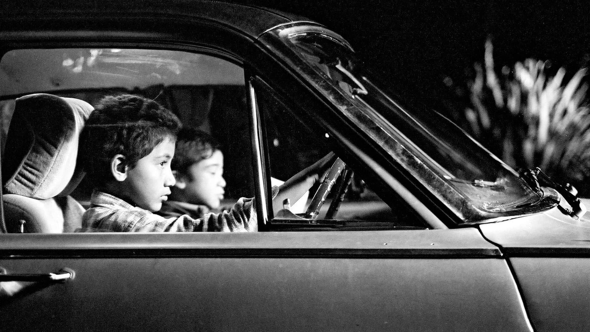 Two Cars, One Night - immagine