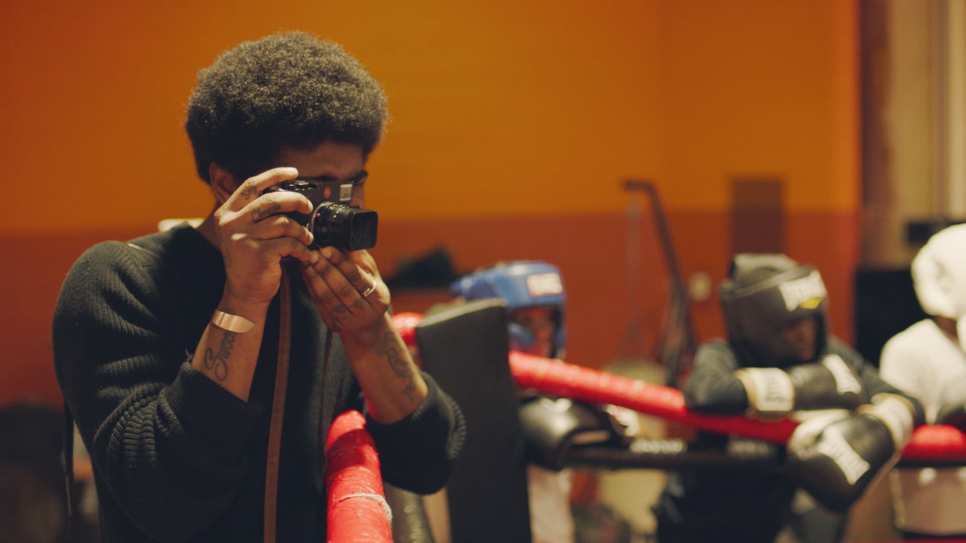 A Choice of Weapons: Inspired by Gordon Parks - immagine