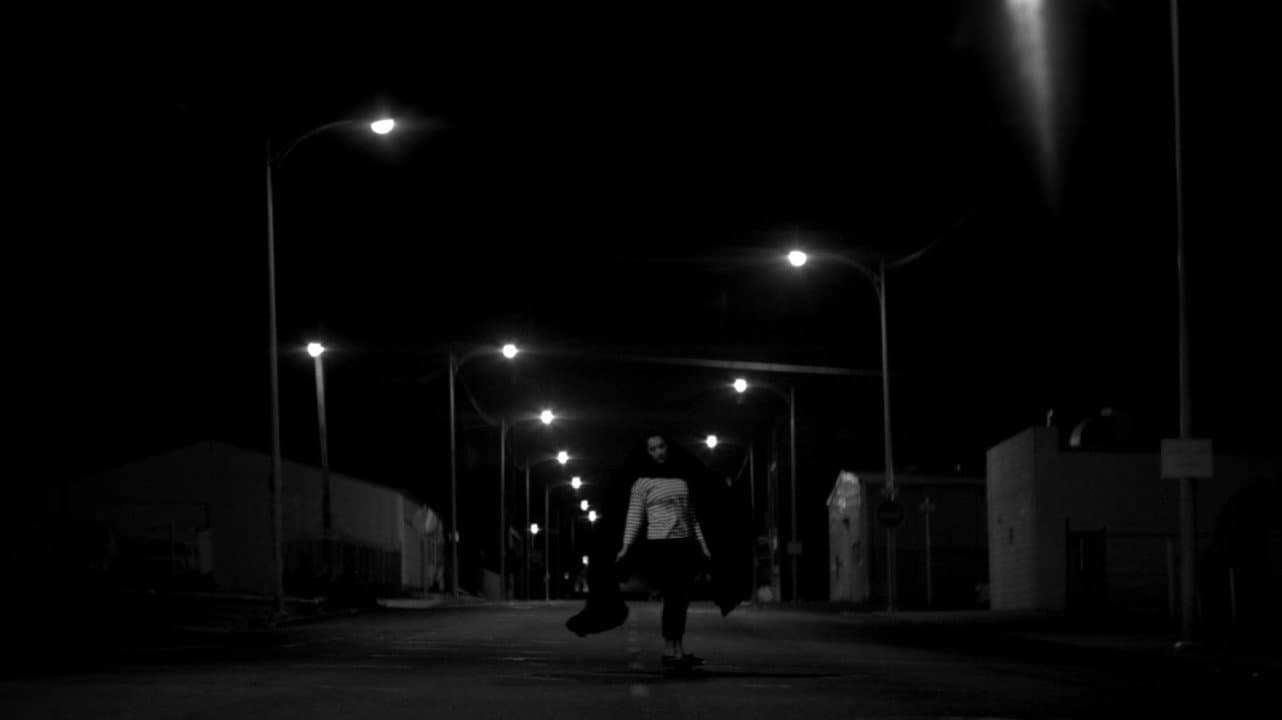 A Girl Walks Home Alone at Night - immagine