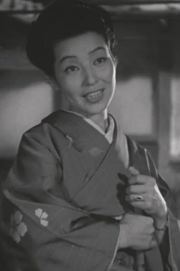 出雲八重子