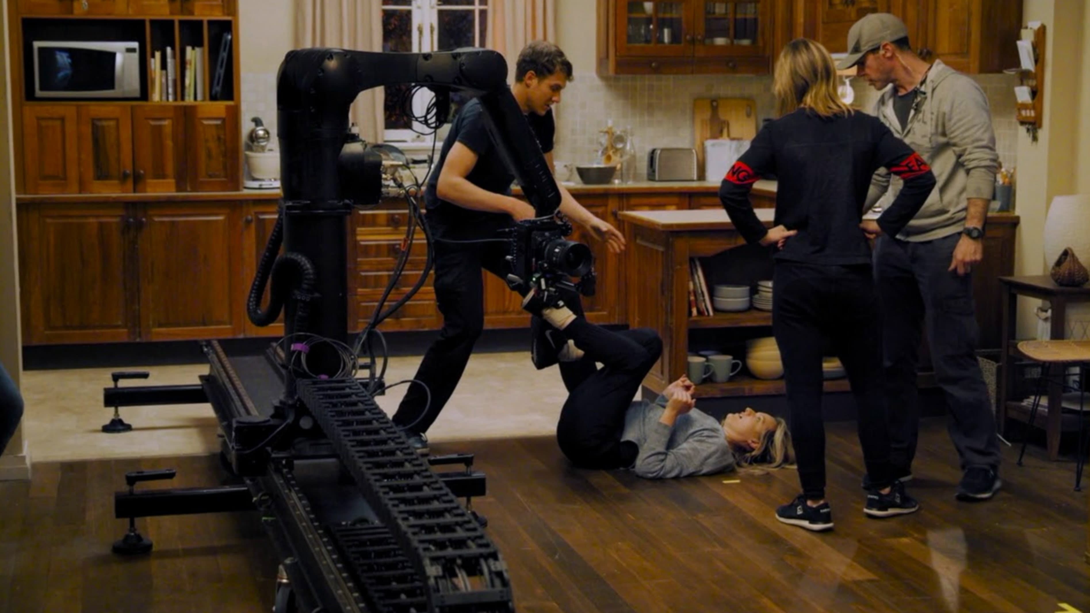 Director’s Journal: Making The Invisible Man - immagine