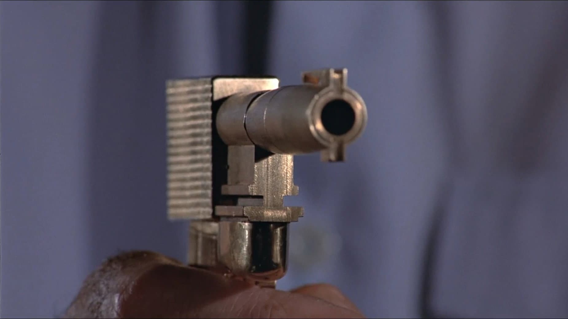Agente 007 - L'uomo dalla pistola d'oro - immagine