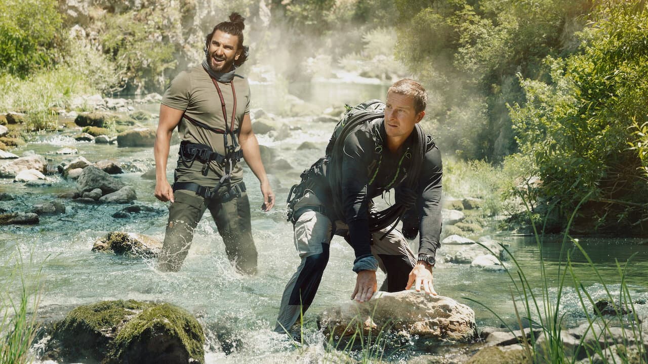 Ranveer vs Wild con Bear Grylls - immagine