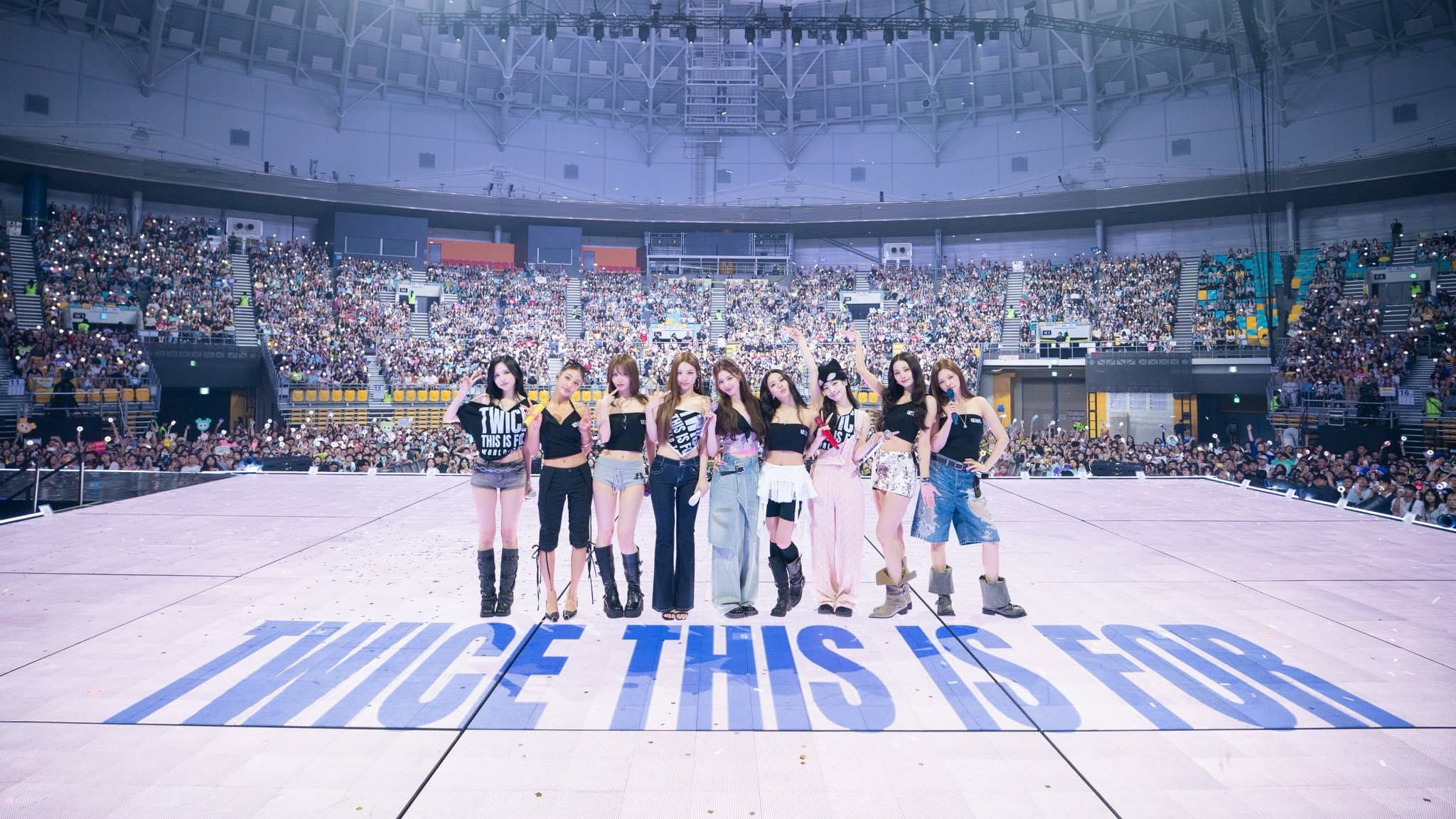 TWICE 〈THIS IS FOR〉 WORLD TOUR FINALE in SEOUL - immagine