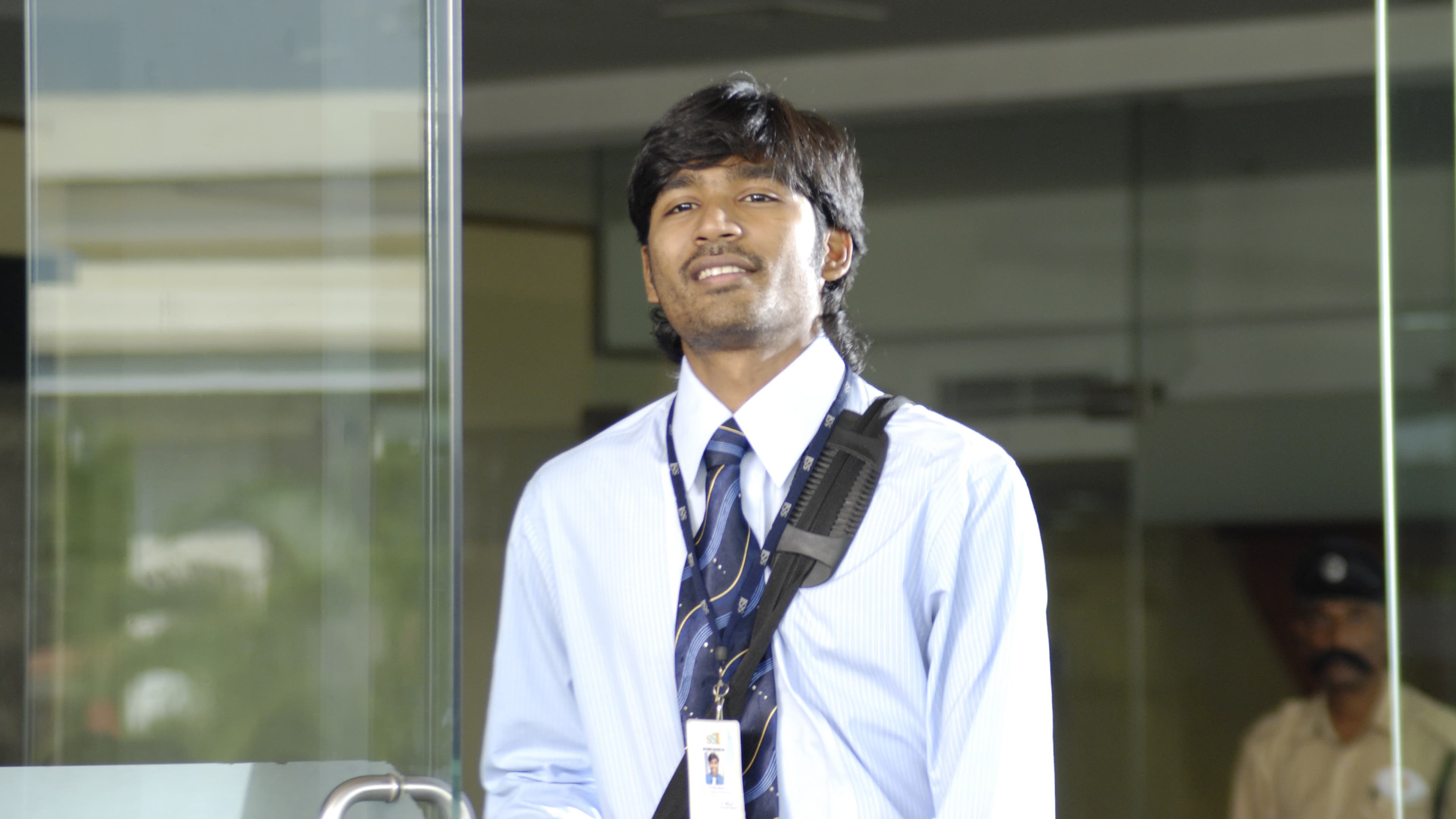 யாரடி நீ மோகினி - immagine