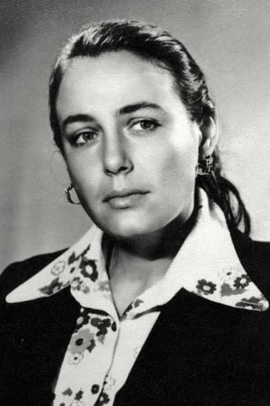 Нина Попова