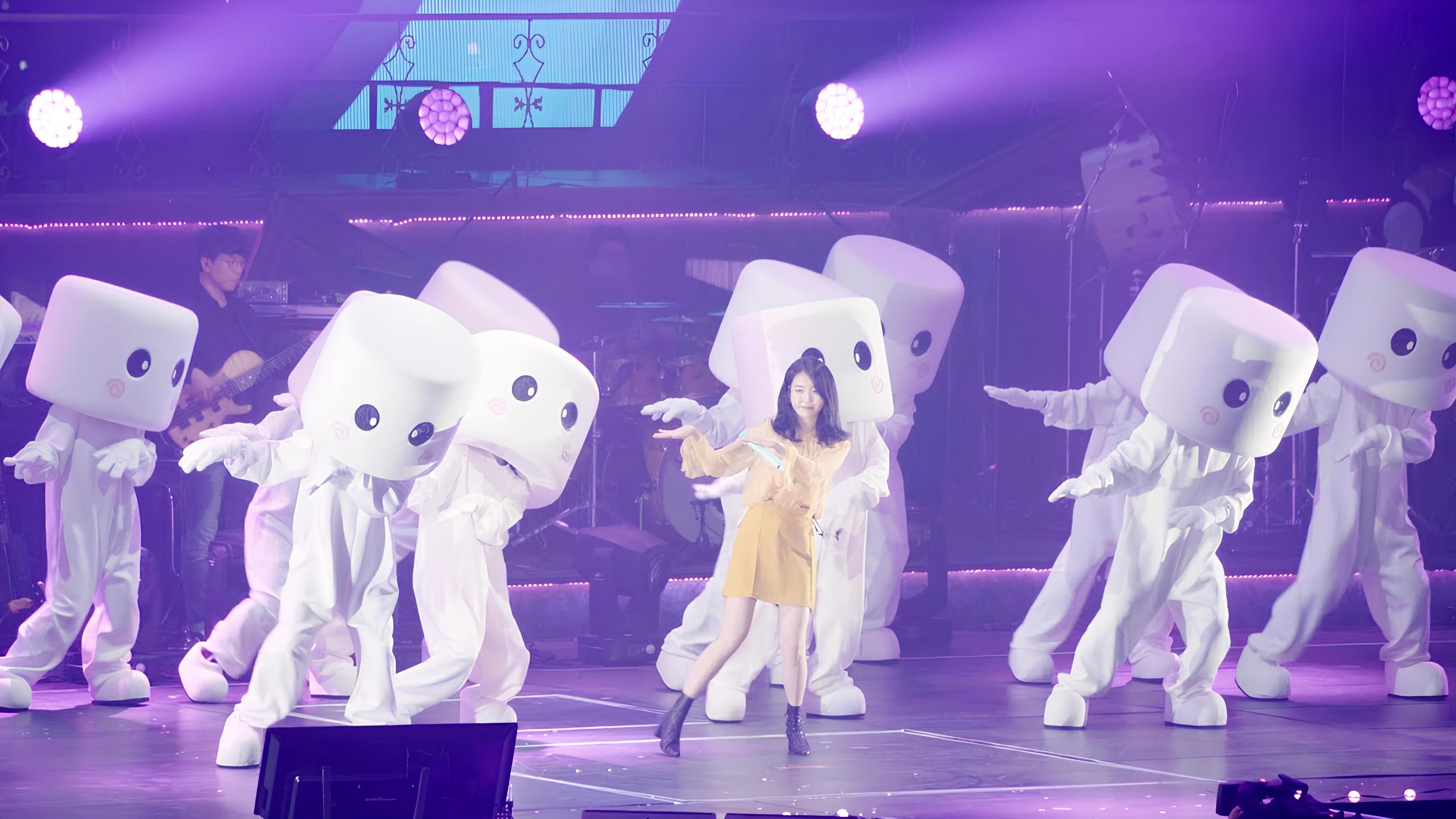 아이유 10주년 투어 콘서트 : 이지금 - immagine