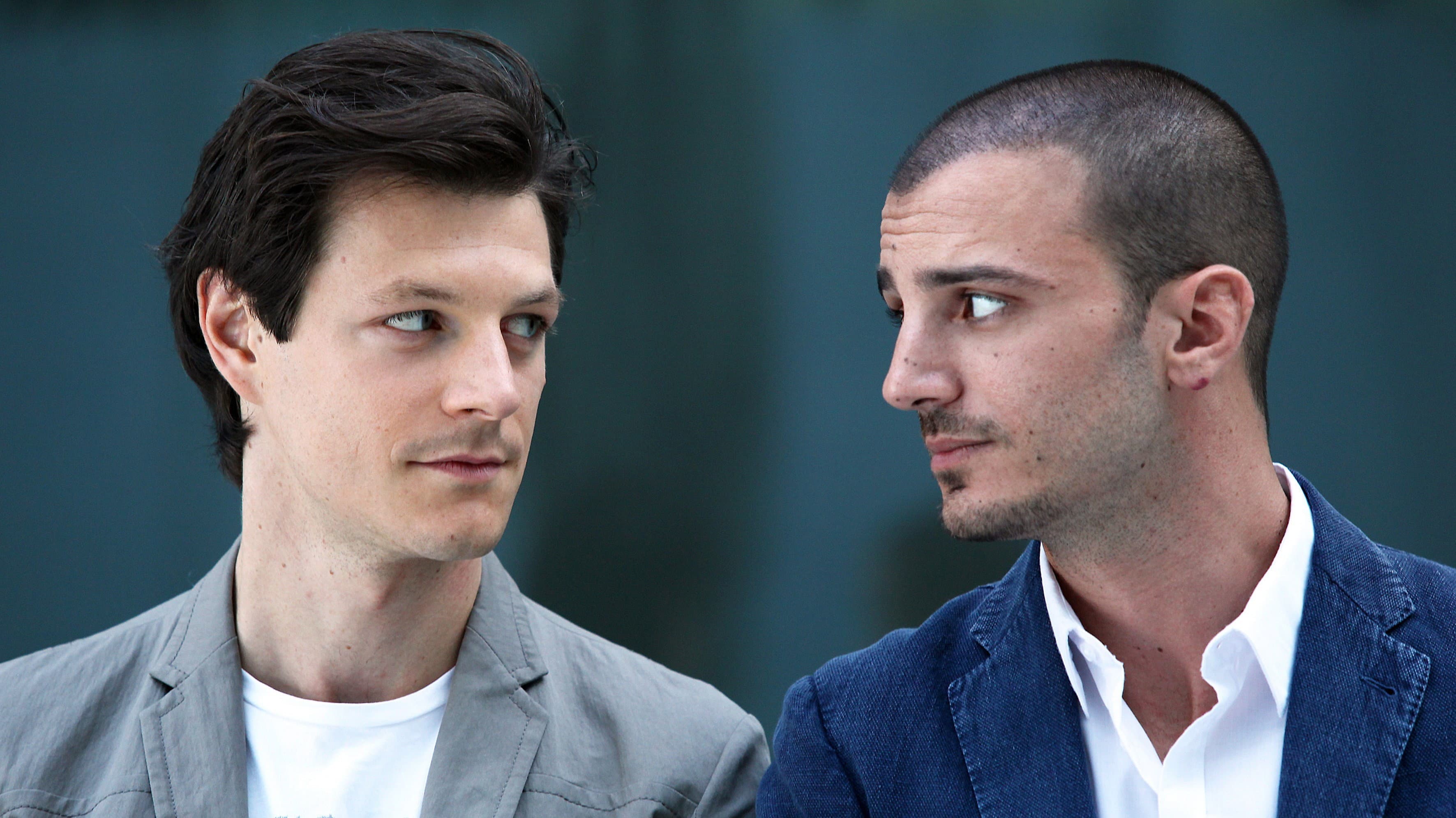 Outing - Fidanzati per sbaglio - immagine
