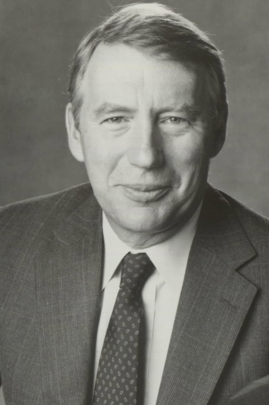 Robert MacNeil