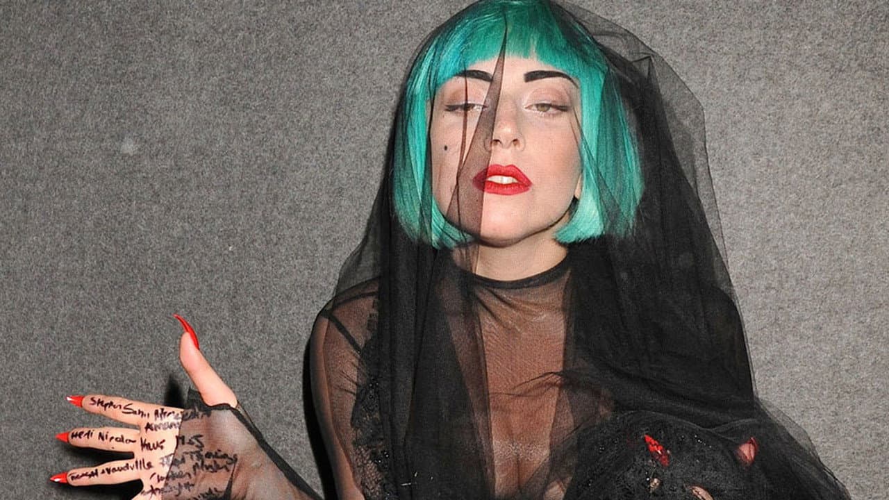 Lady Gaga: On the Edge - immagine