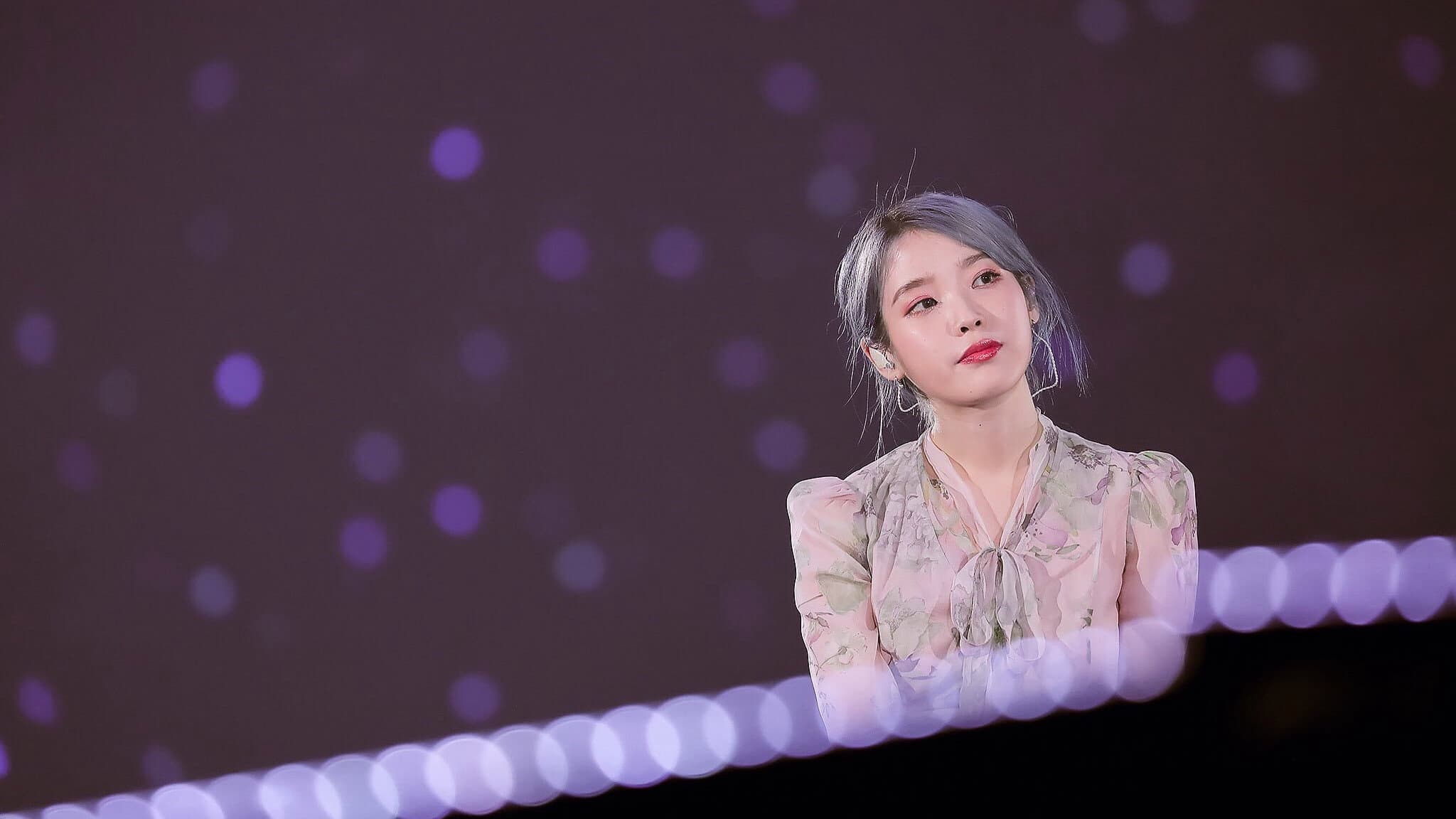 아이유 2019 투어 콘서트 <러브, 포엠> 인 서울 - immagine