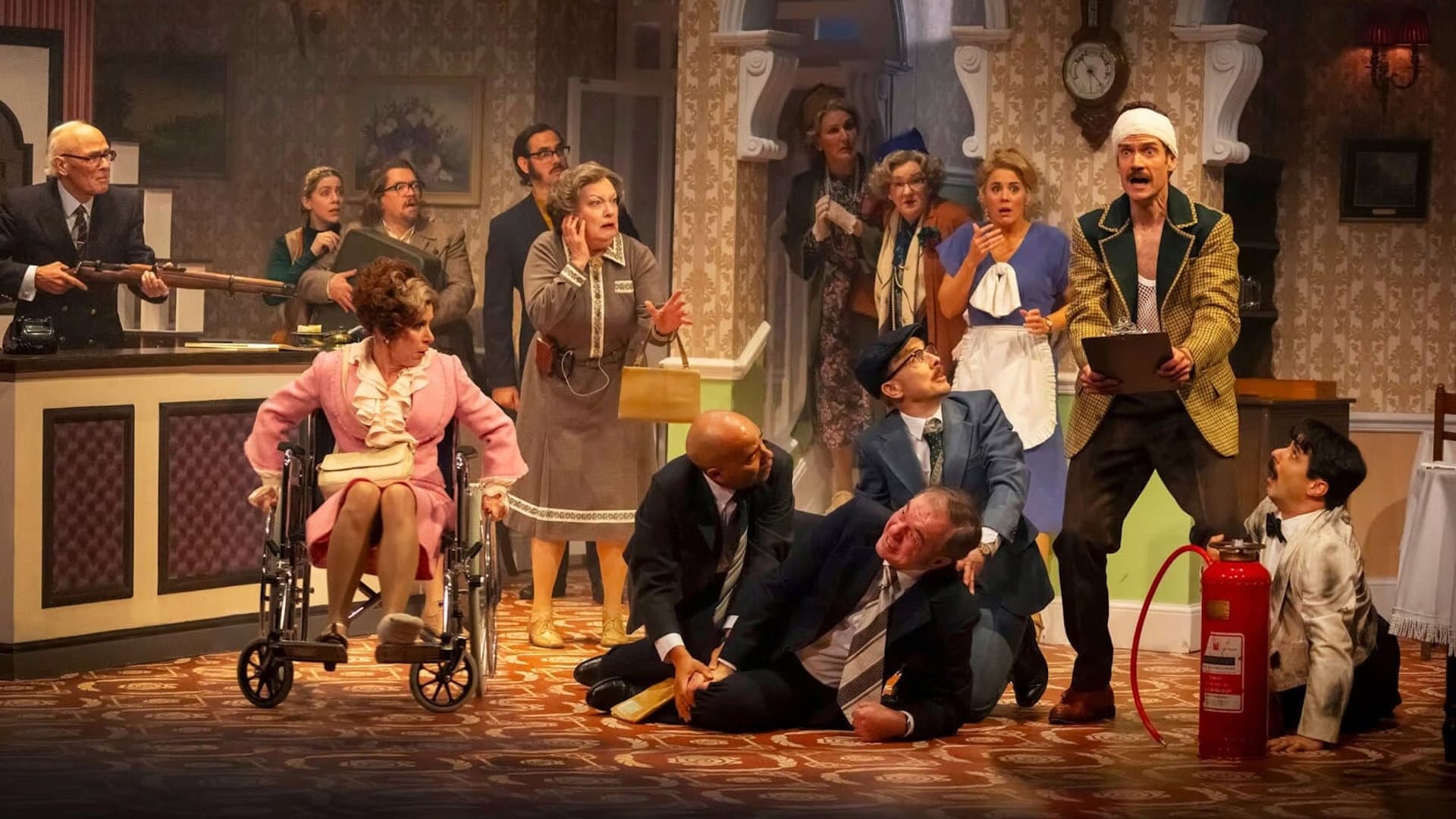 Fawlty Towers: The Play - immagine