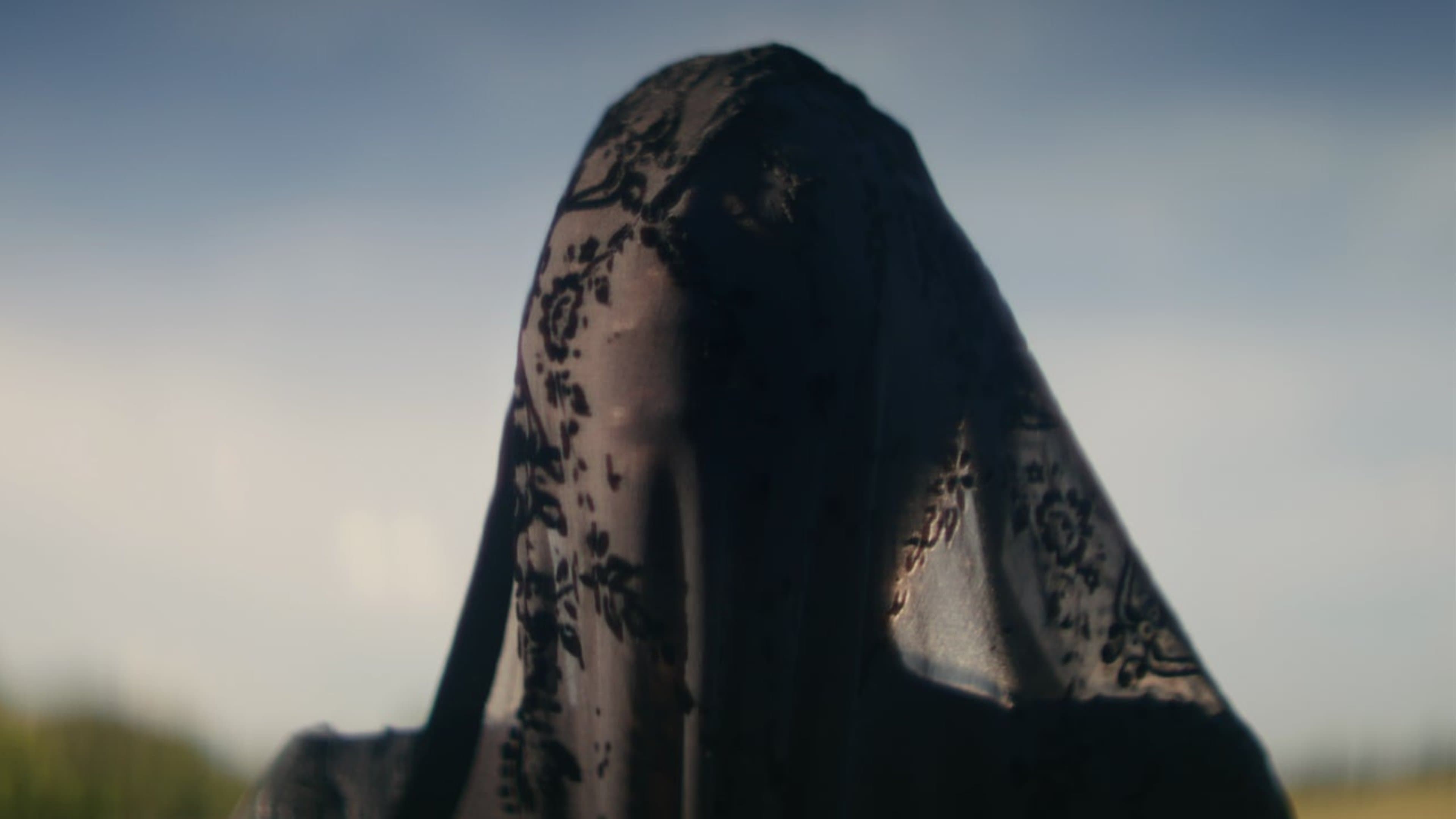 The Woman in the Yard - immagine