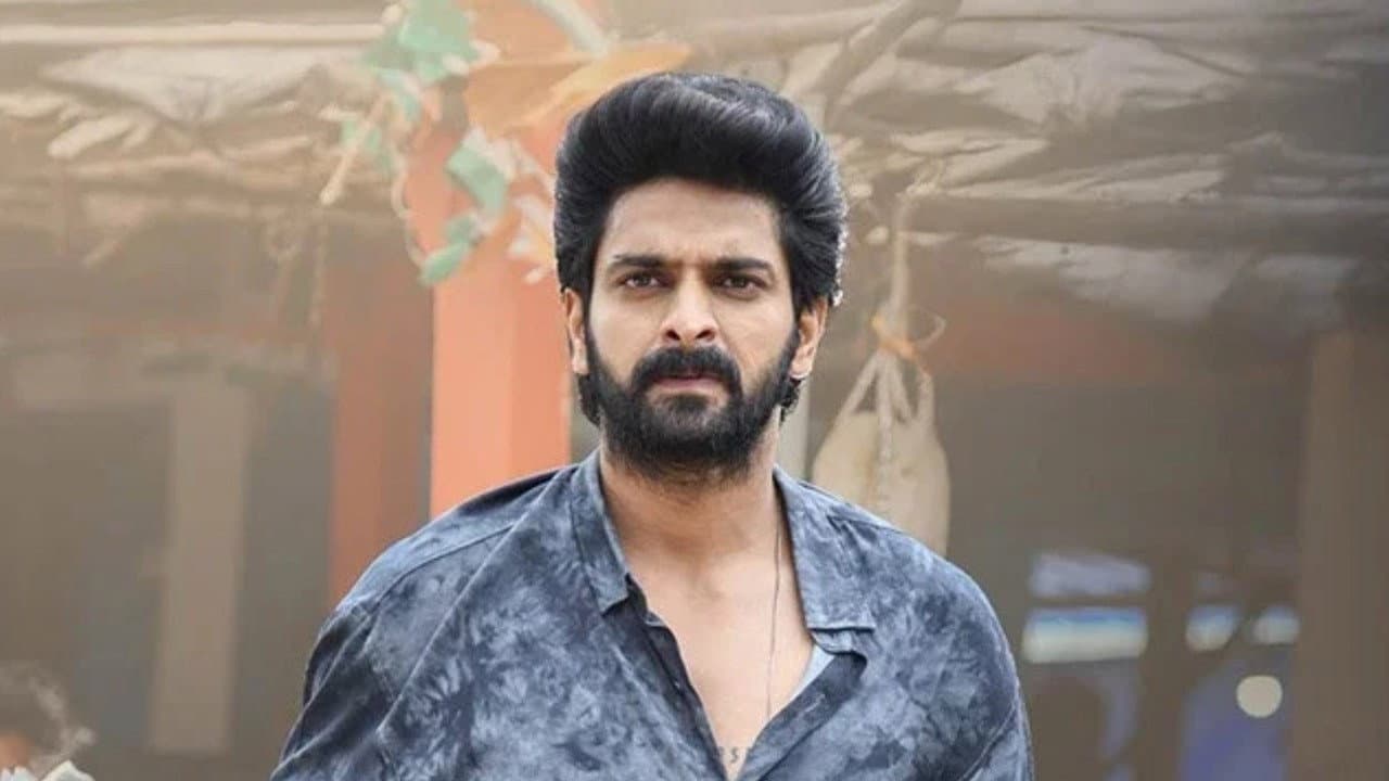 బాడ్ బాయ్ కార్తిక్ - immagine