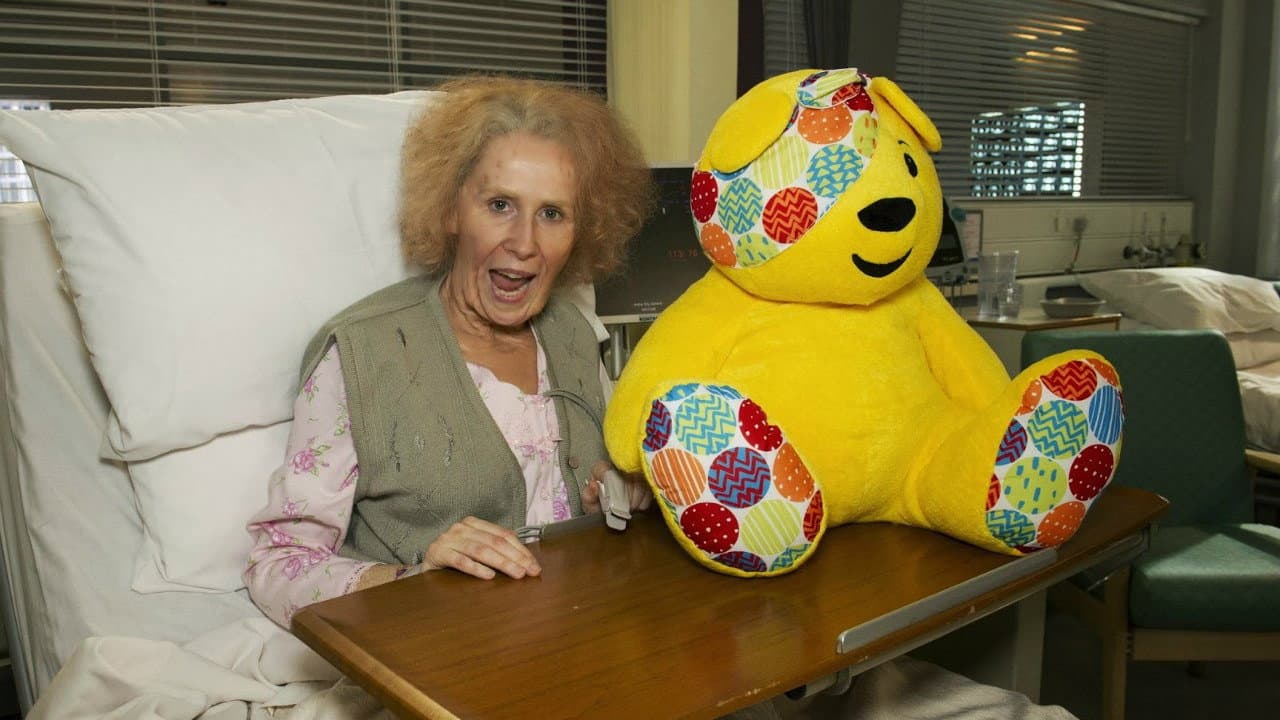Catherine Tate's Nan vs Holby City - immagine