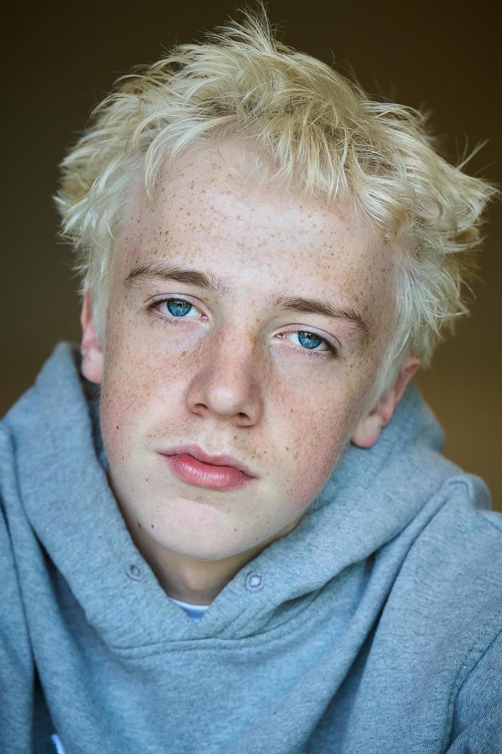 Leo Ashton