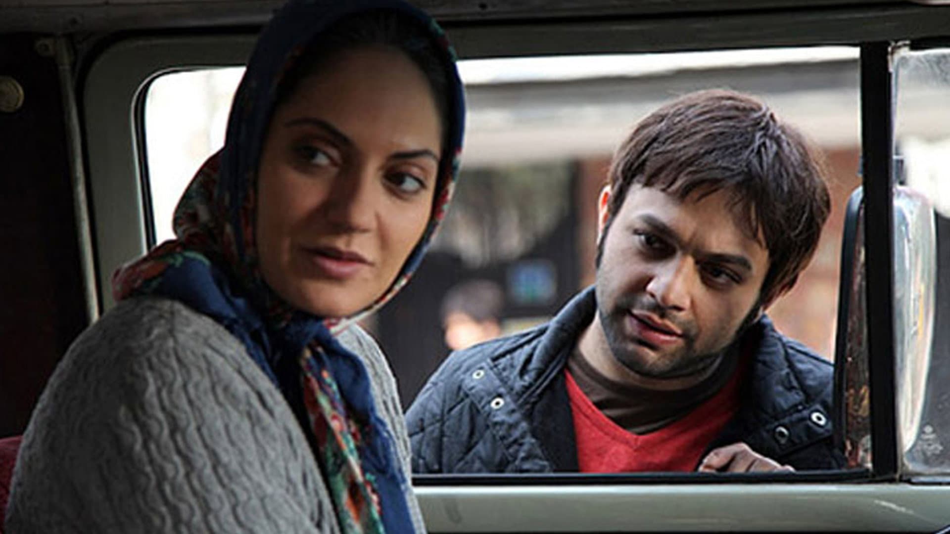 برف روی کاج‌ها - immagine