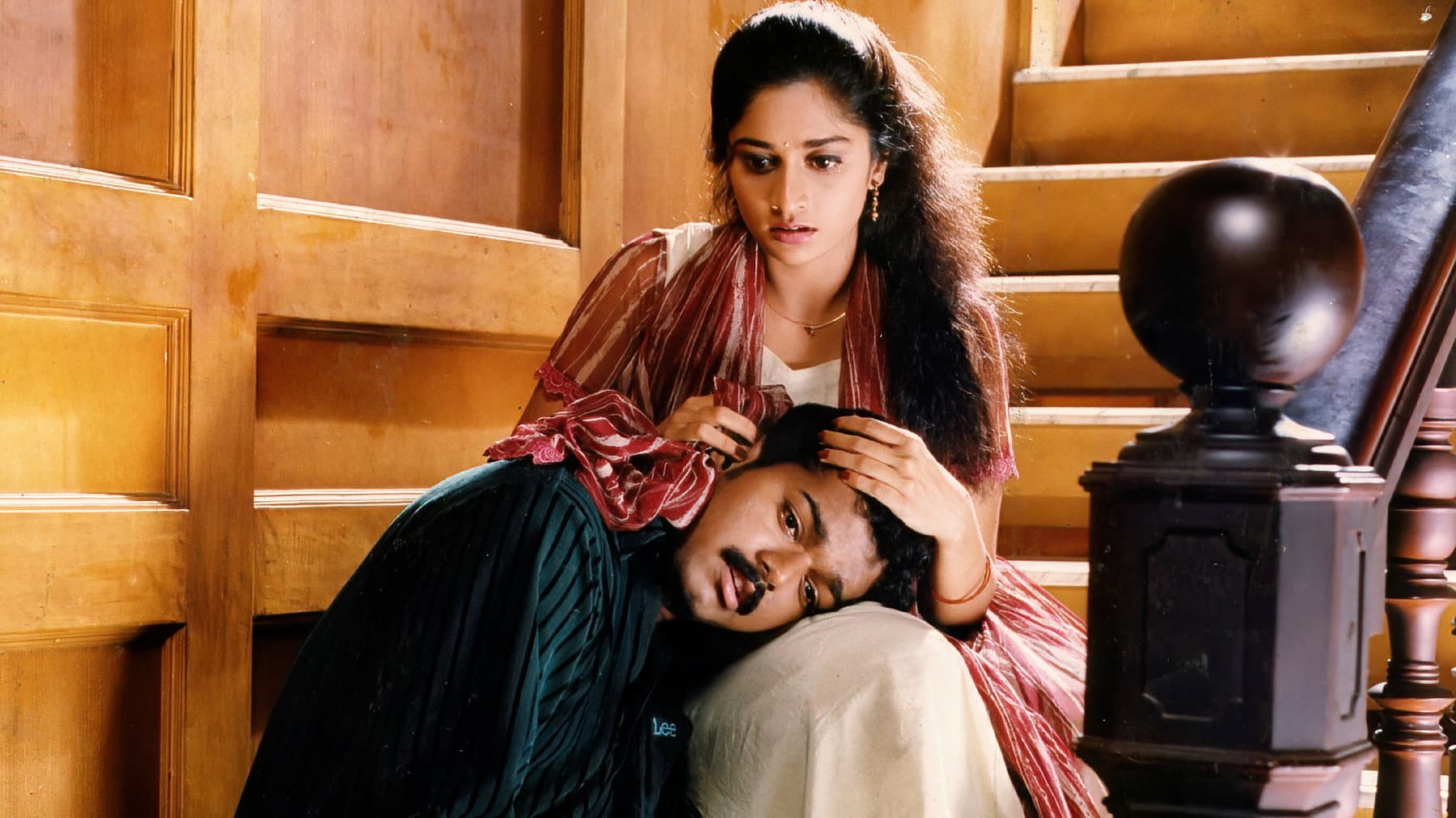 கண்ணுக்குள் நிலவு - immagine