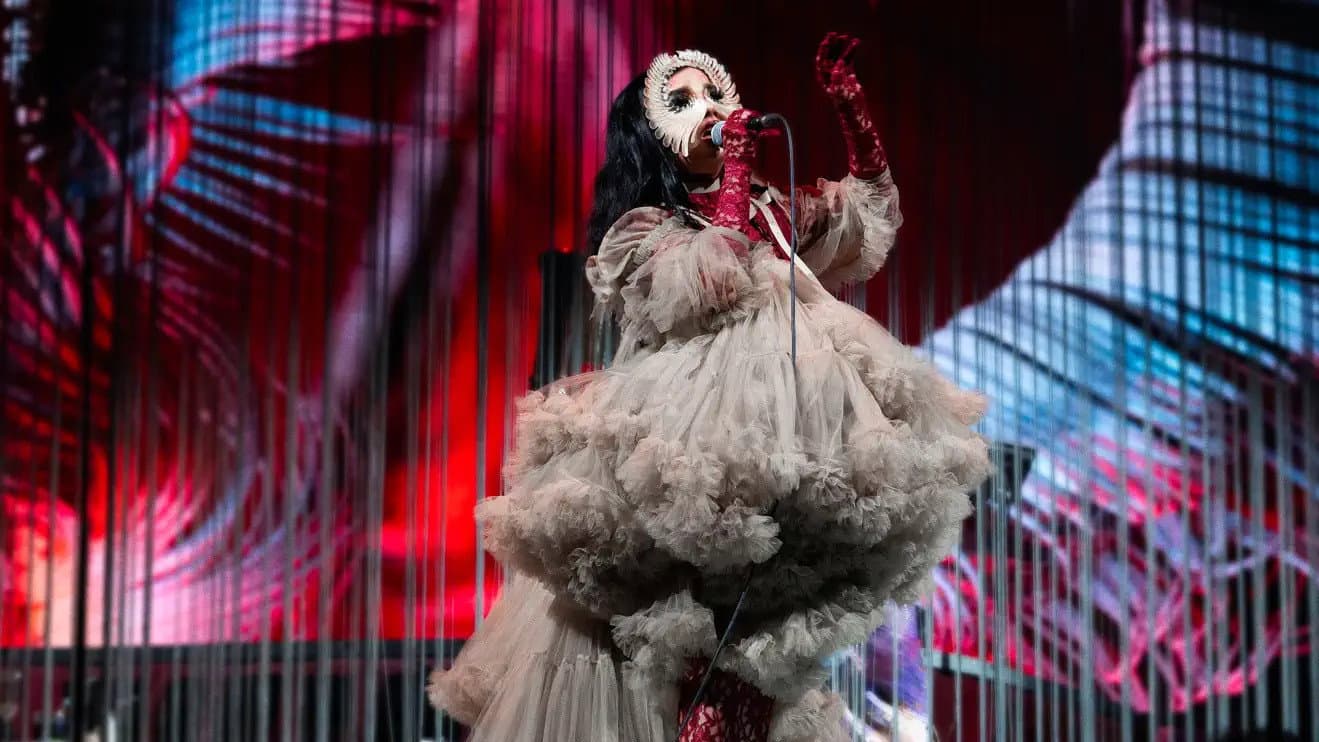 Björk: Cornucopia - immagine